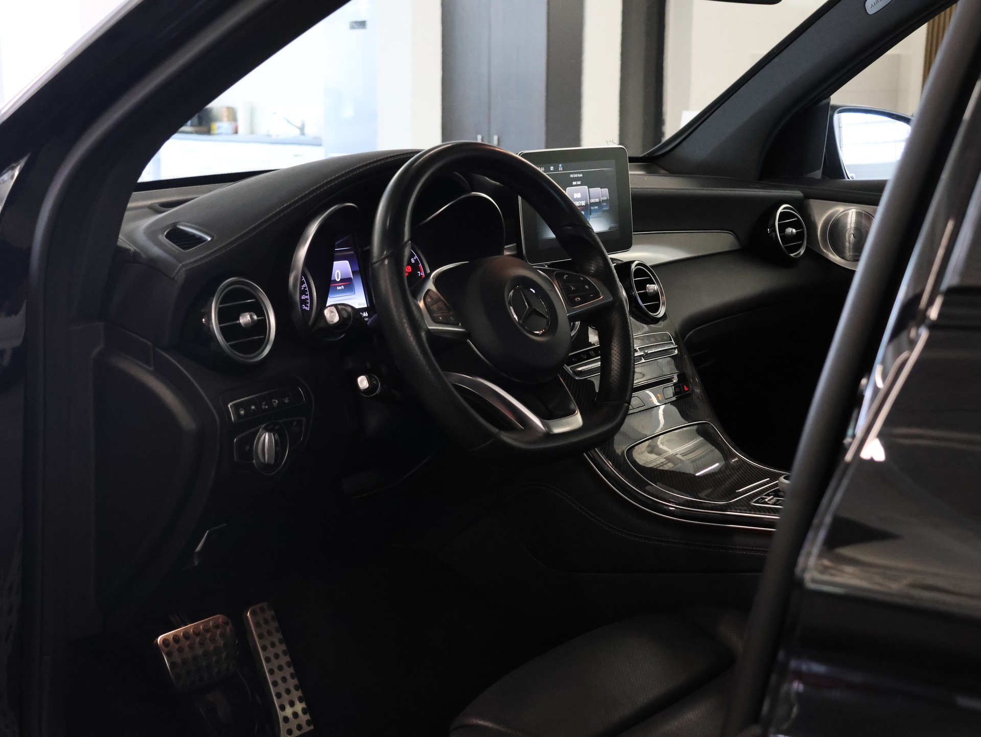 MERCEDES-BENZ GLC 43 AMG 4Matic 9G-Tronic *Burmester* *Sitzheizung*Panoramadach**-image-15