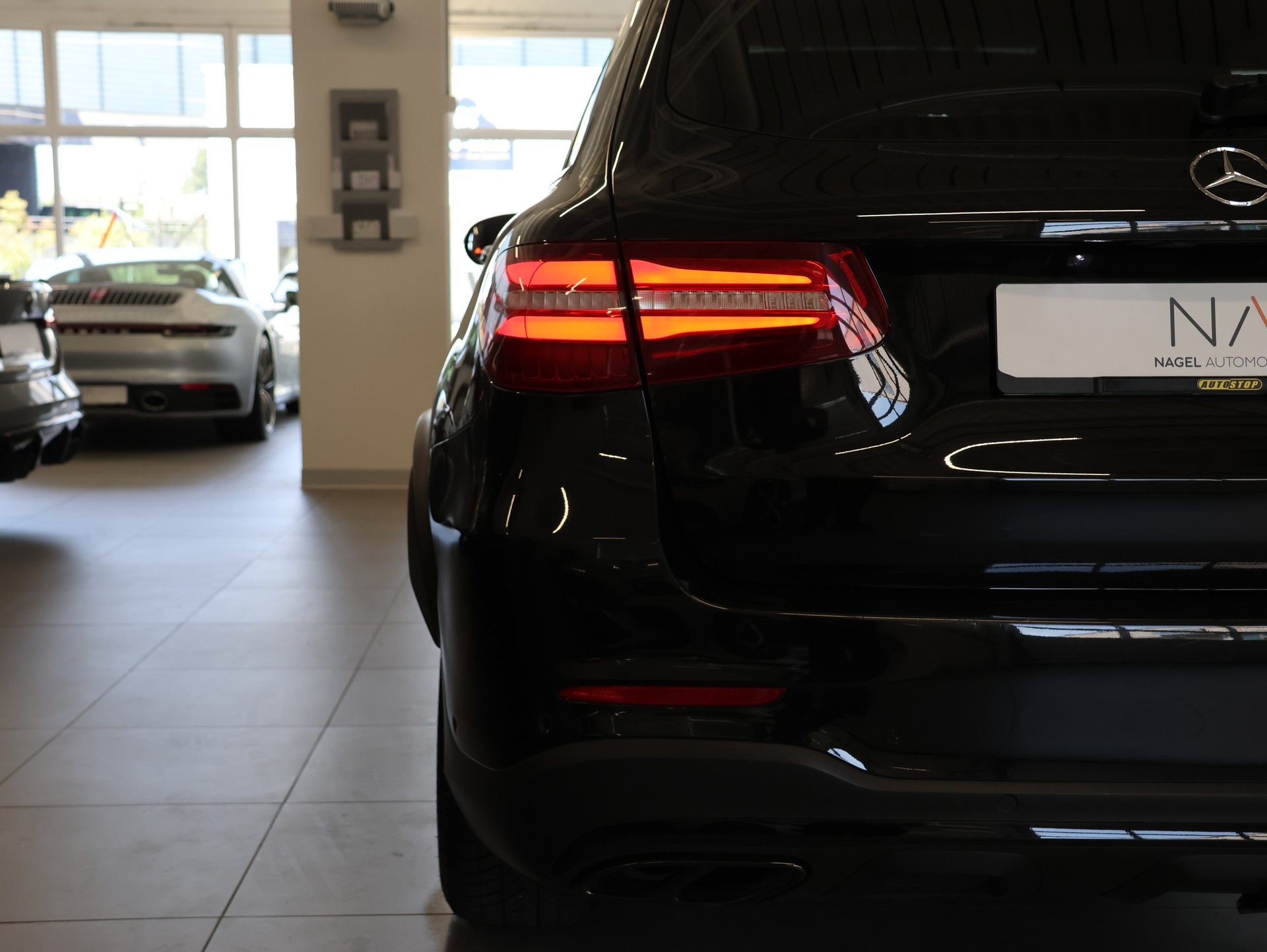 MERCEDES-BENZ GLC 43 AMG 4Matic 9G-Tronic *Burmester* *Sitzheizung*Panoramadach**-image-33