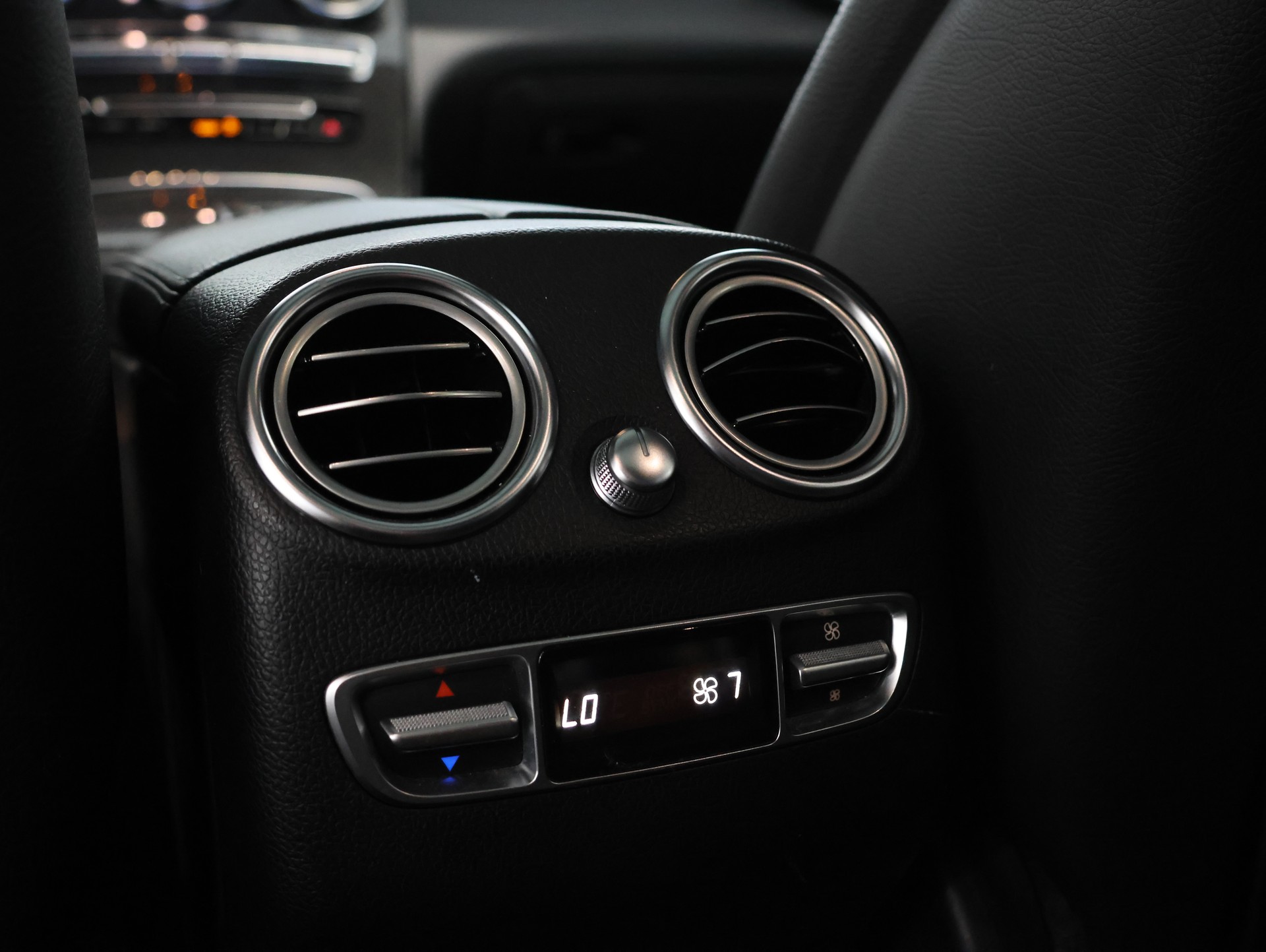 MERCEDES-BENZ GLC 43 AMG 4Matic 9G-Tronic *Burmester* *Sitzheizung*Panoramadach**-image-32