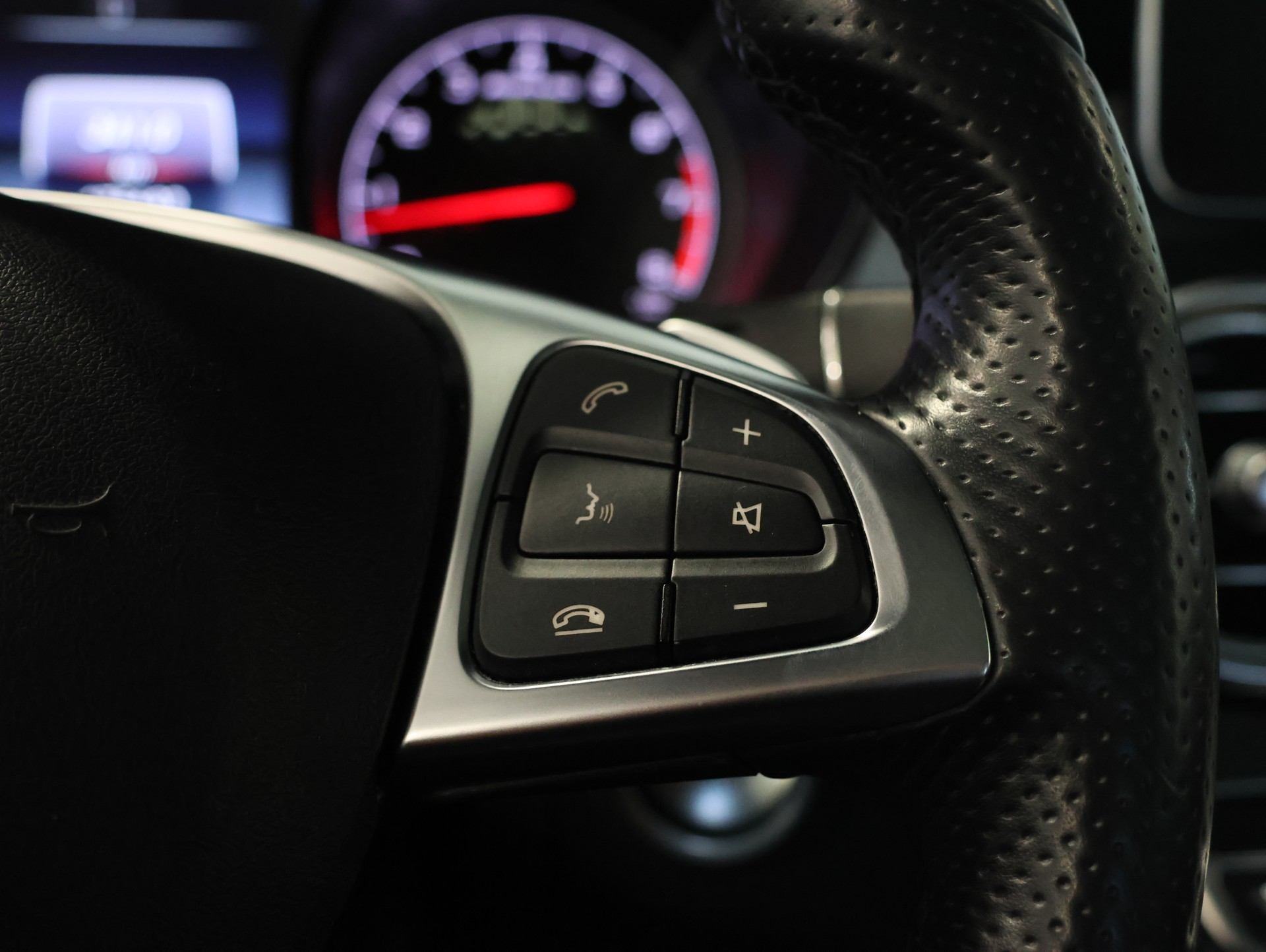 MERCEDES-BENZ GLC 43 AMG 4Matic 9G-Tronic *Burmester* *Sitzheizung*Panoramadach**-image-25