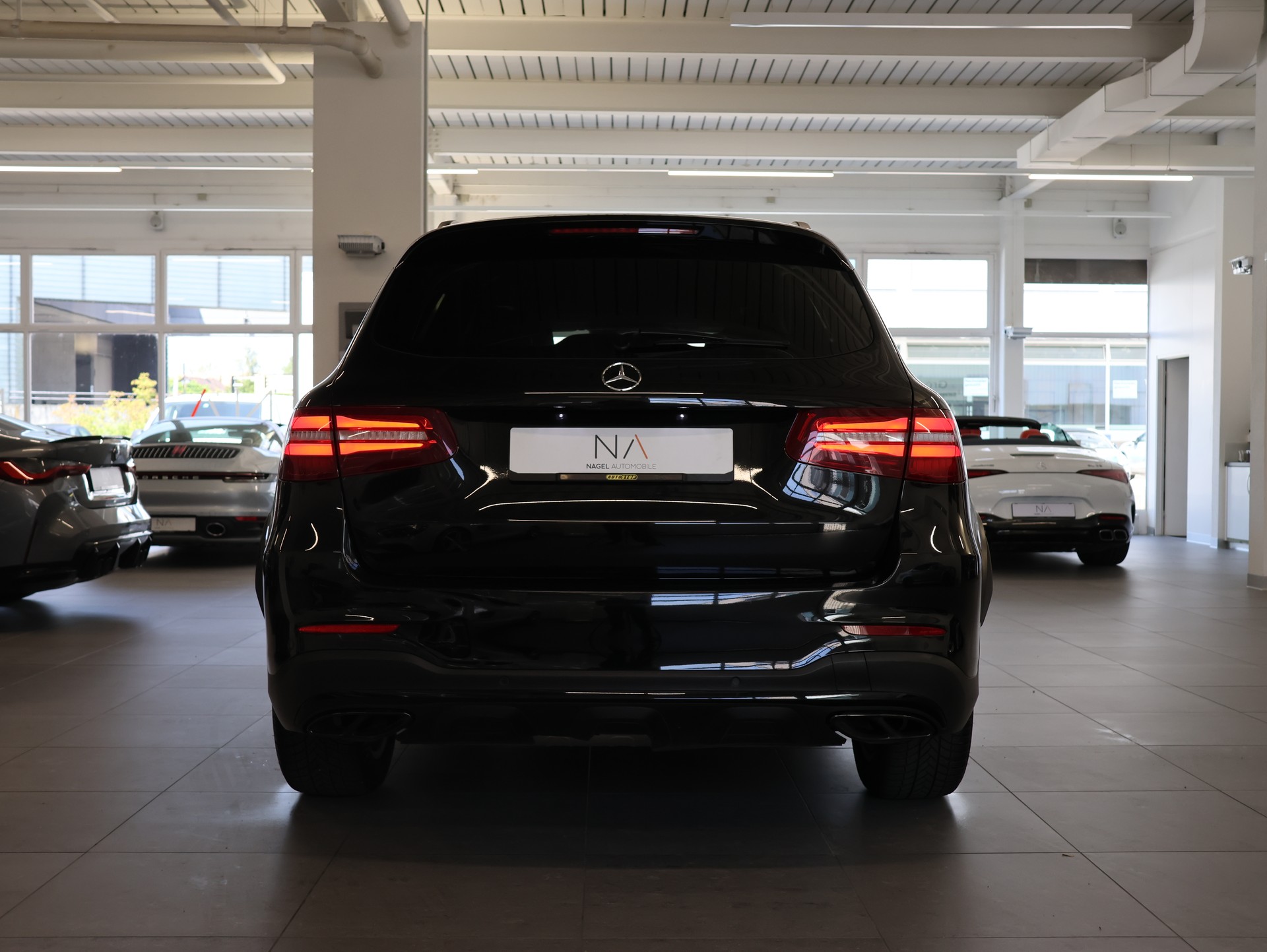 MERCEDES-BENZ GLC 43 AMG 4Matic 9G-Tronic *Burmester* *Sitzheizung*Panoramadach**-image-4