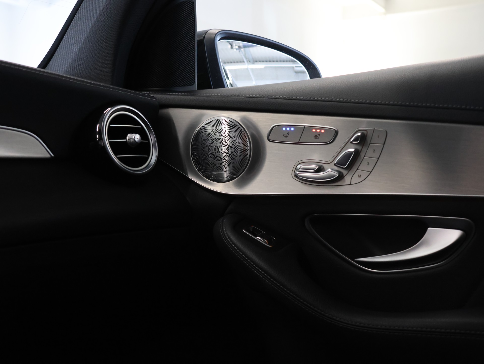 MERCEDES-BENZ GLC 43 AMG 4Matic 9G-Tronic *Burmester* *Sitzheizung*Panoramadach**-image-21