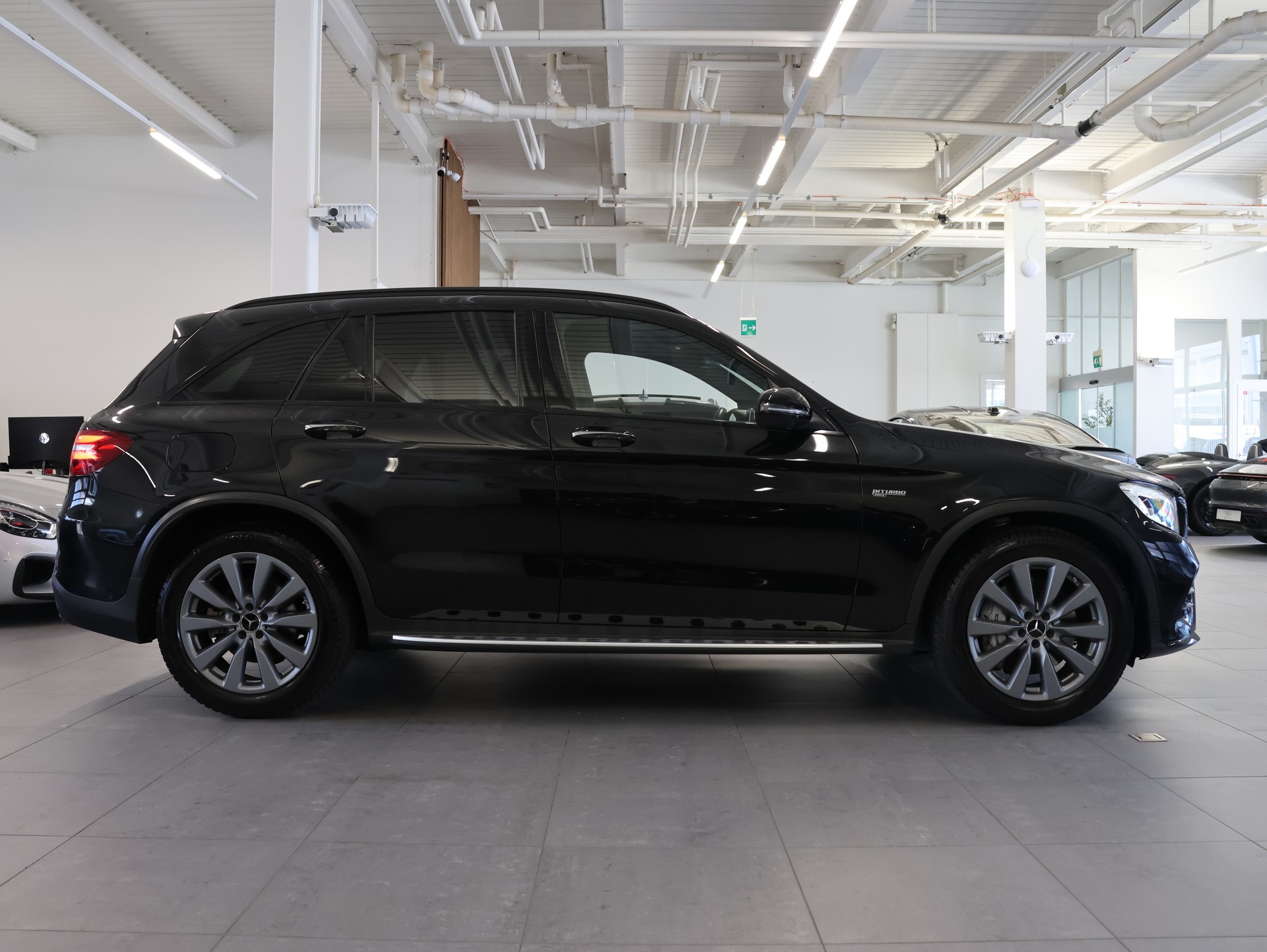 MERCEDES-BENZ GLC 43 AMG 4Matic 9G-Tronic *Burmester* *Sitzheizung*Panoramadach**-image-6
