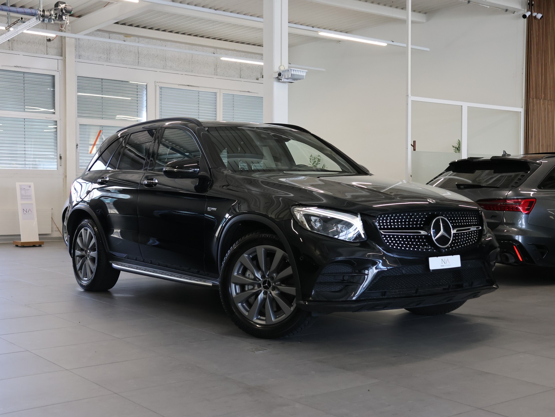 MERCEDES-BENZ GLC 43 AMG 4Matic 9G-Tronic *Burmester* *Sitzheizung*Panoramadach**