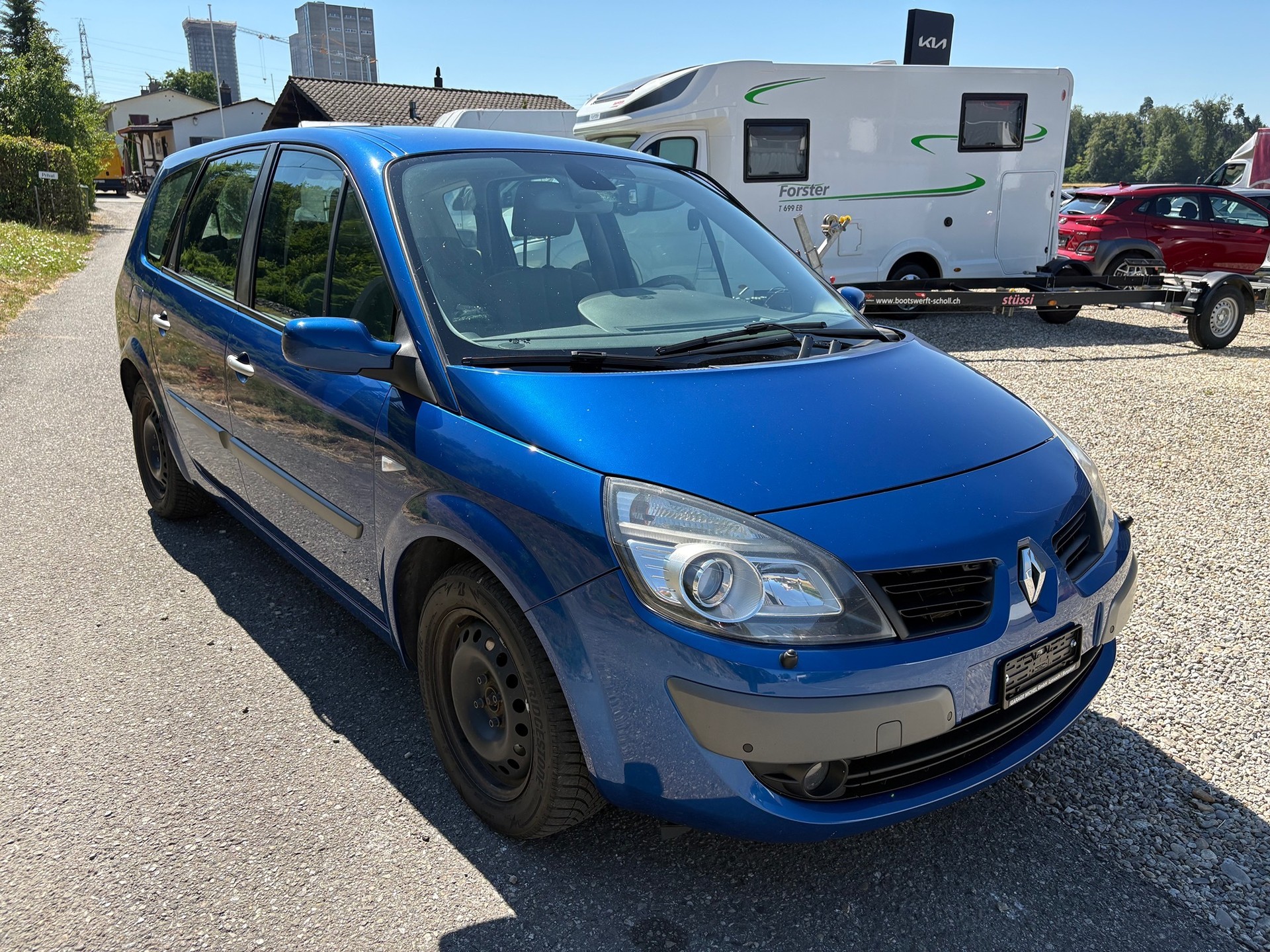 RENAULT Grand Scénic 2.0 16V Expression-image-1