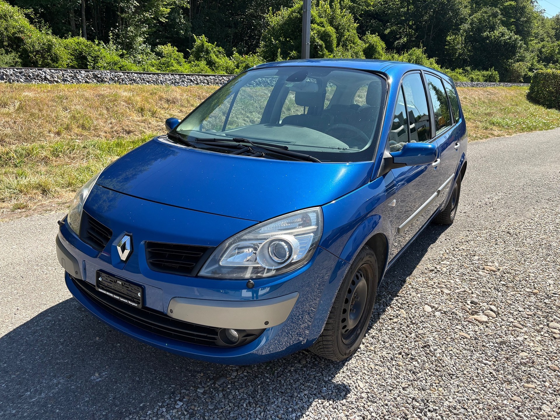 RENAULT Grand Scénic 2.0 16V Expression-image-0