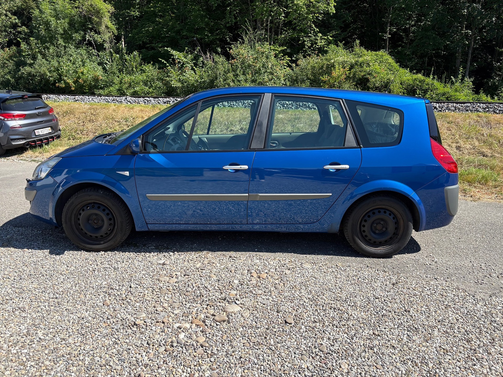 RENAULT Grand Scénic 2.0 16V Expression-image-2