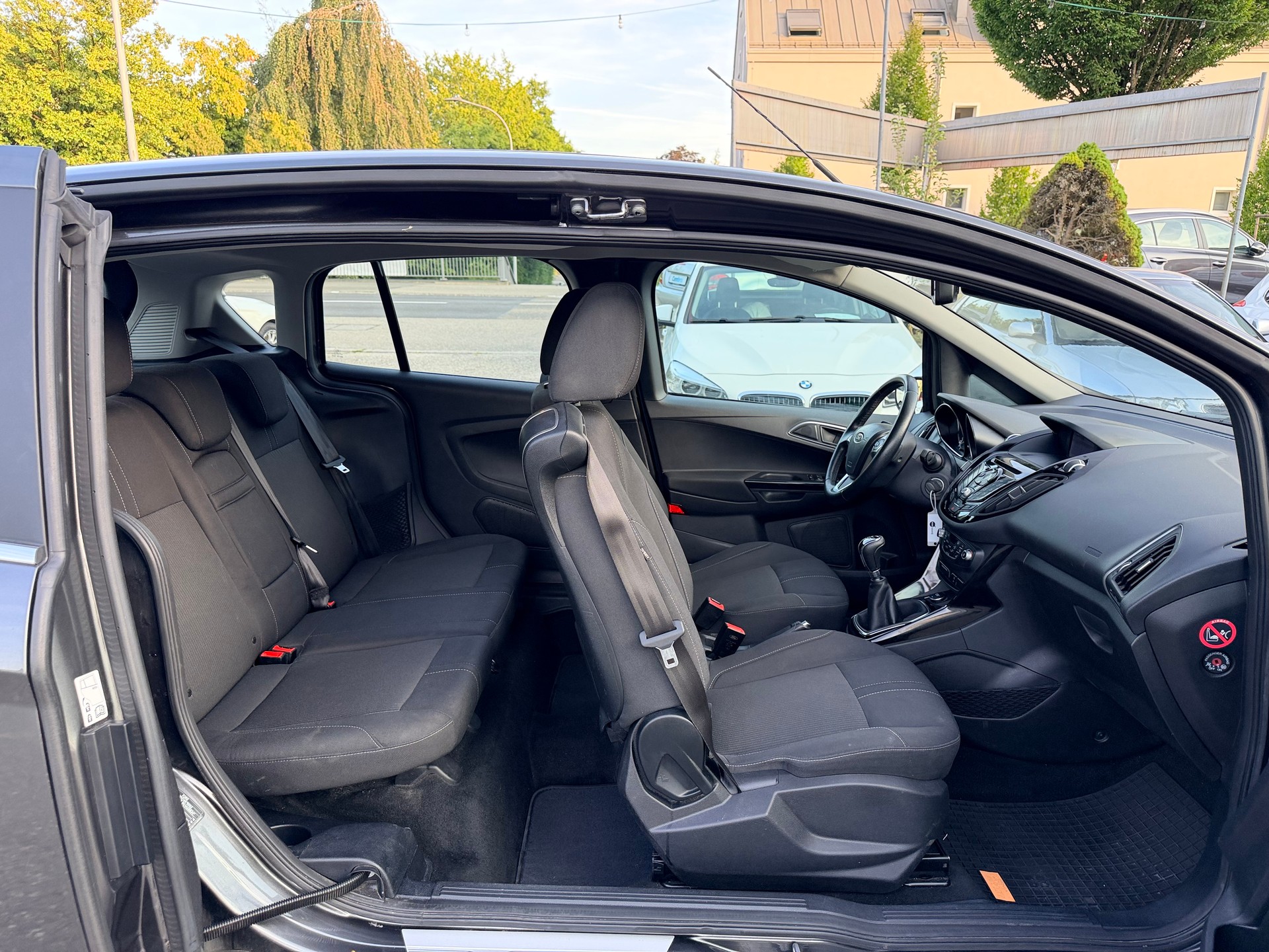 FORD B-Max 1.0 SCTi Titanium-image-18