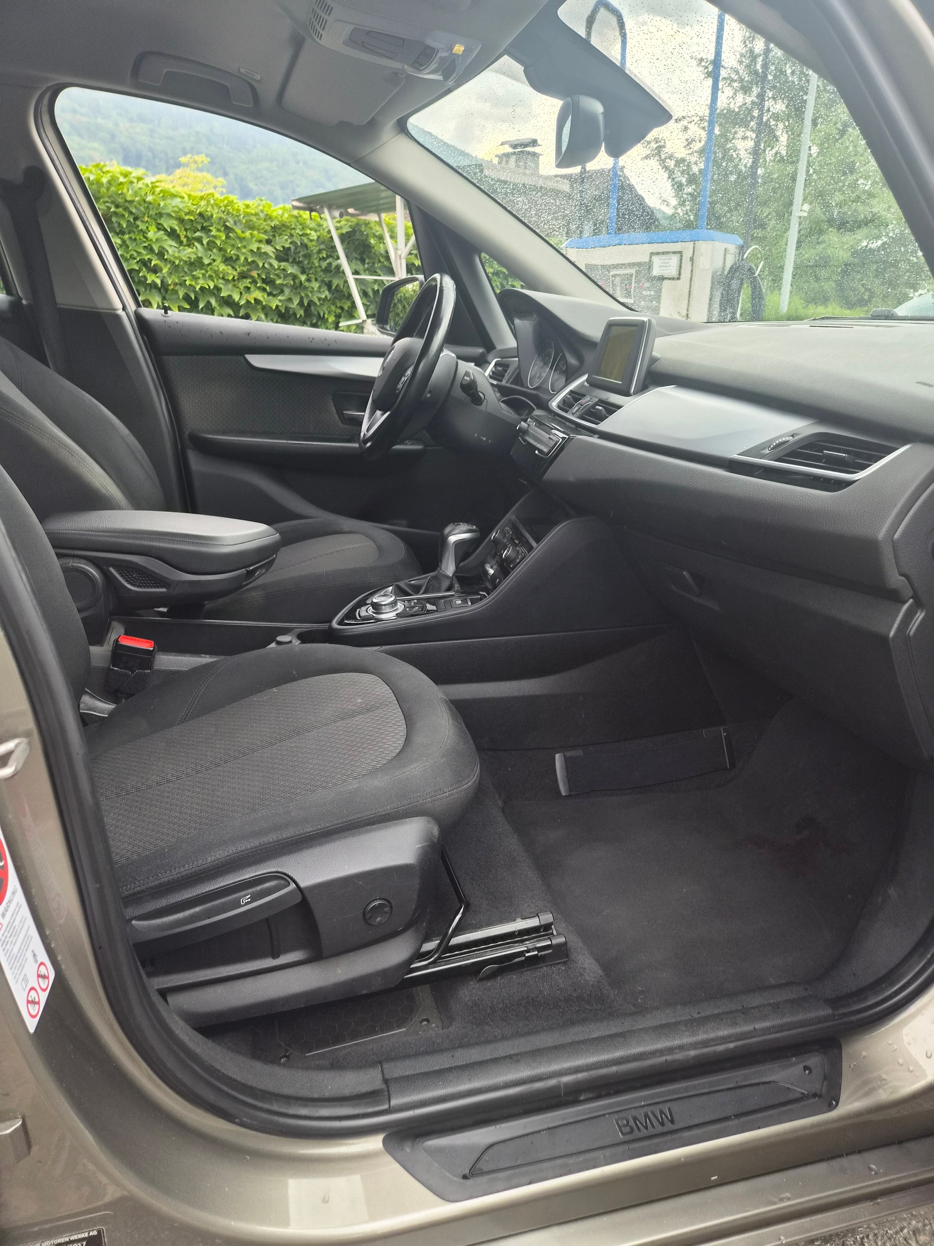 BMW 218i Active Tourer Sport Line Steptronic-image-14