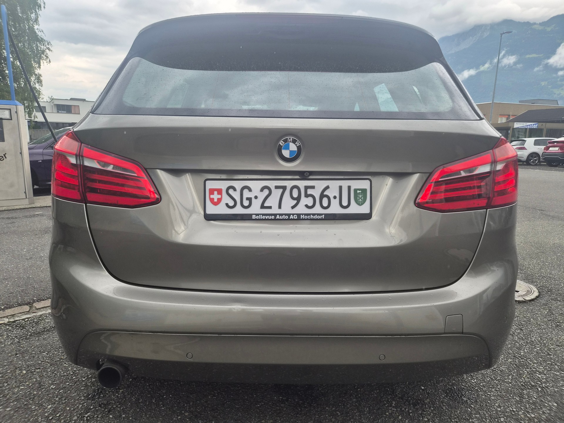 BMW 218i Active Tourer Sport Line Steptronic-image-8