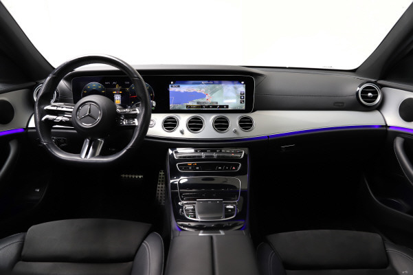 MERCEDES-BENZ E 220 d Swiss Star 4Matic-image-9