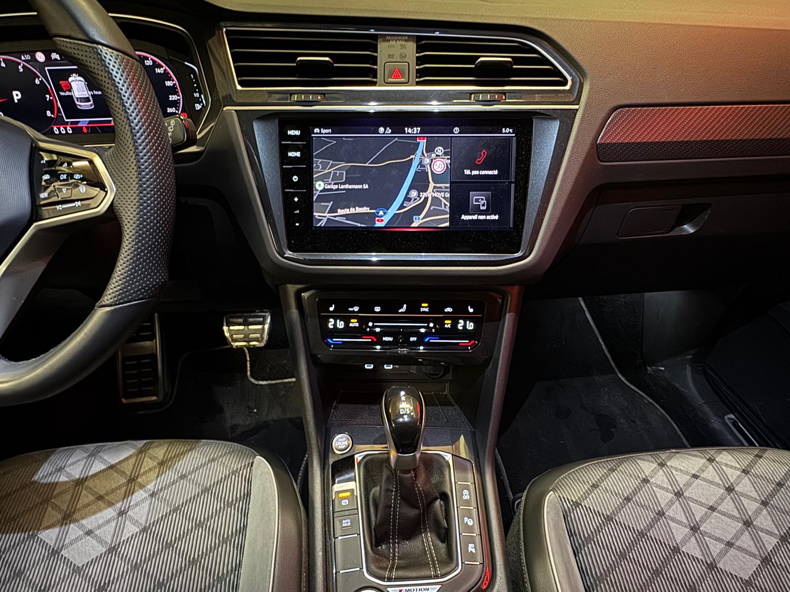 VW Tiguan 2.0TSI R-Line 4Motion DSG-image-21