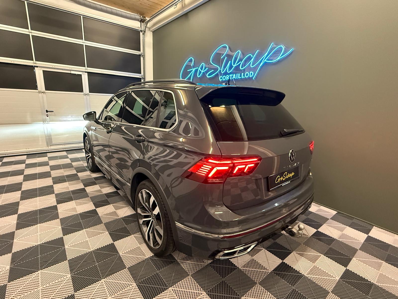 VW Tiguan 2.0TSI R-Line 4Motion DSG-image-3