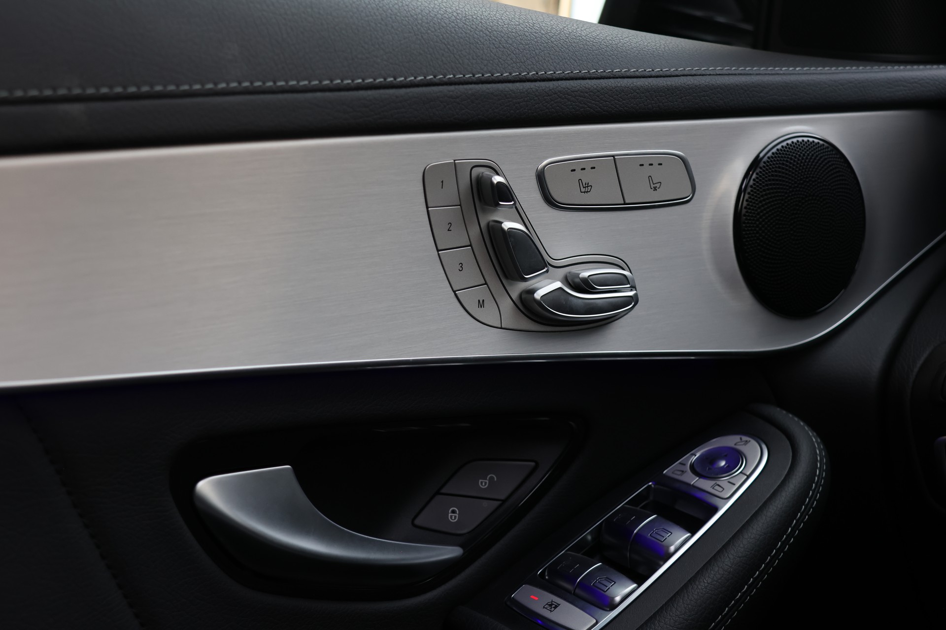 MERCEDES-BENZ GLC 43 AMG 4Matic 9G-Tronic-image-15