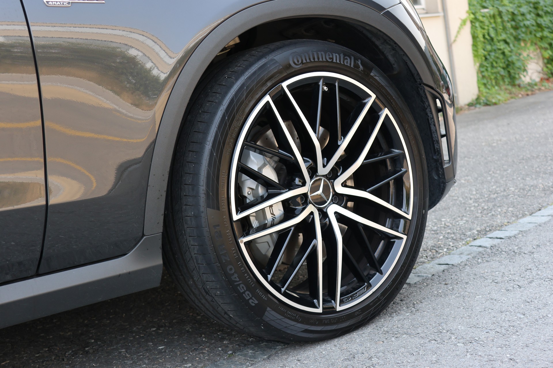 MERCEDES-BENZ GLC 43 AMG 4Matic 9G-Tronic-image-4