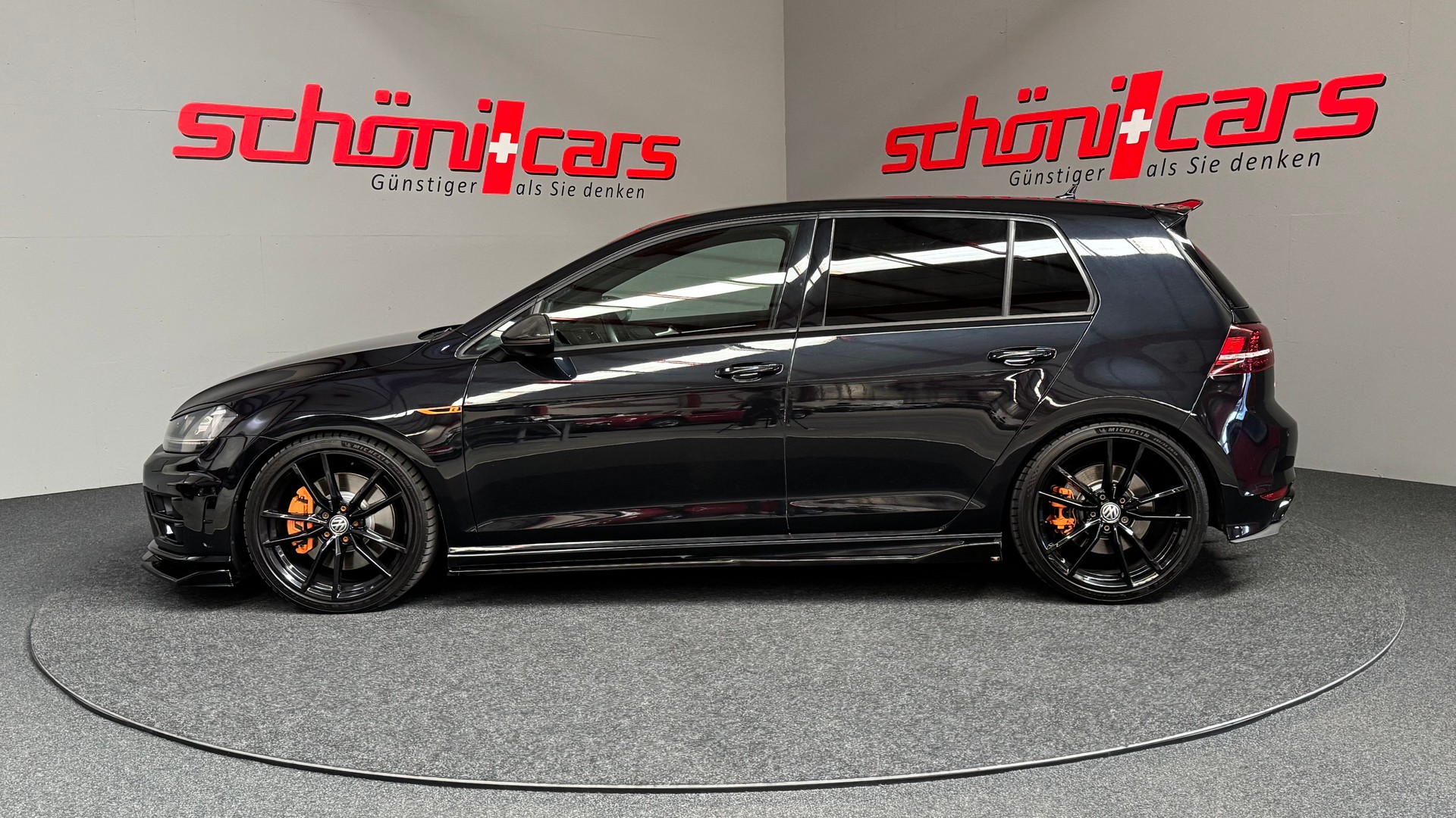 VW Golf 2.0 TSI R 4Motion DSG-image-2