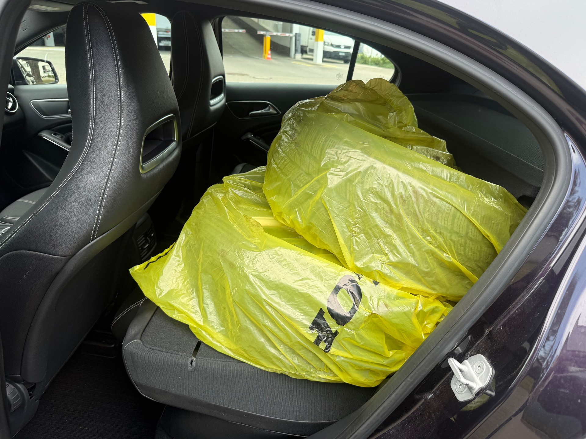 MERCEDES-BENZ A 180 Style 7G-DCT-image-10