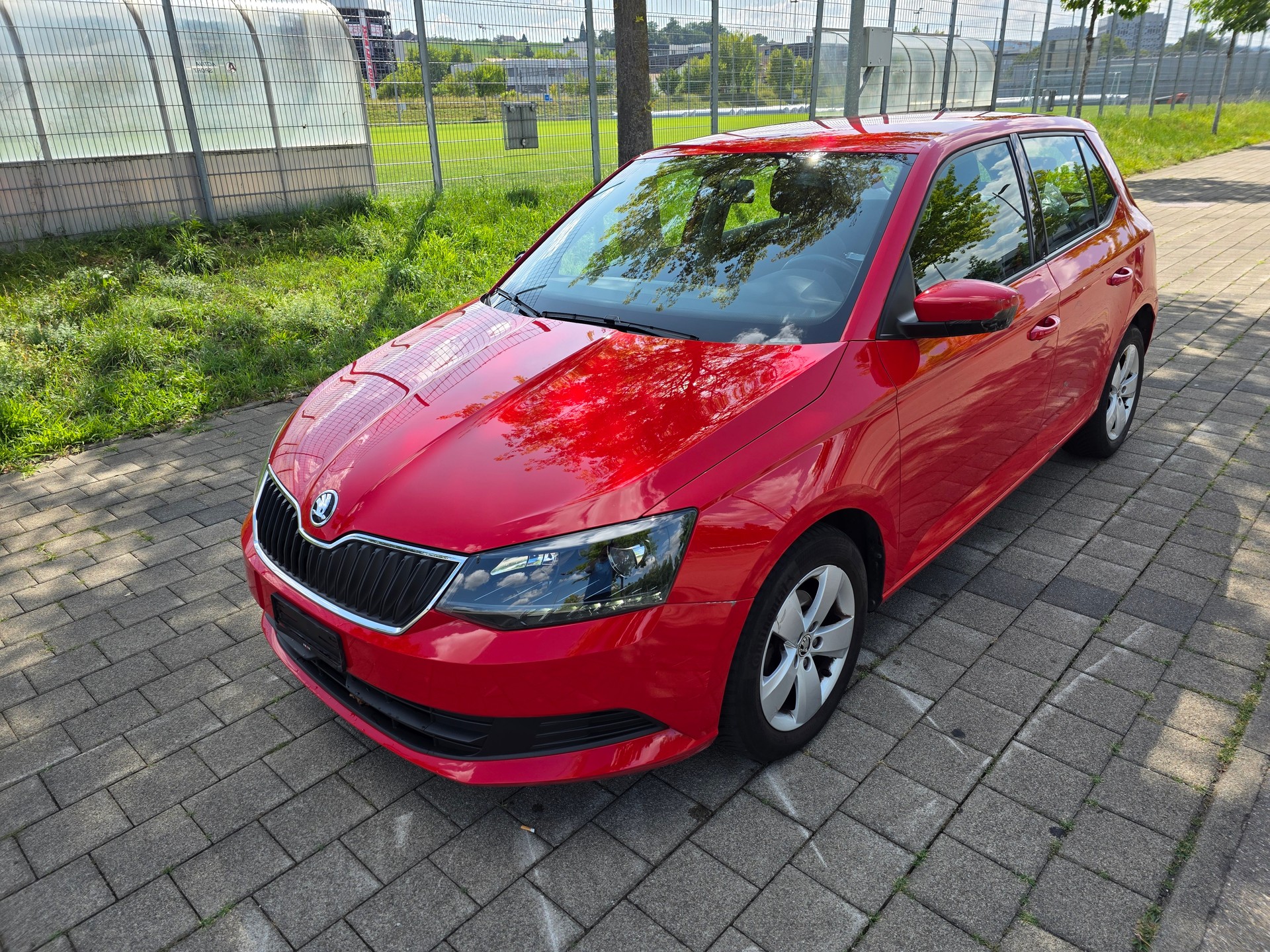 SKODA Fabia 1.4 TDI Ambition DSG-image-1