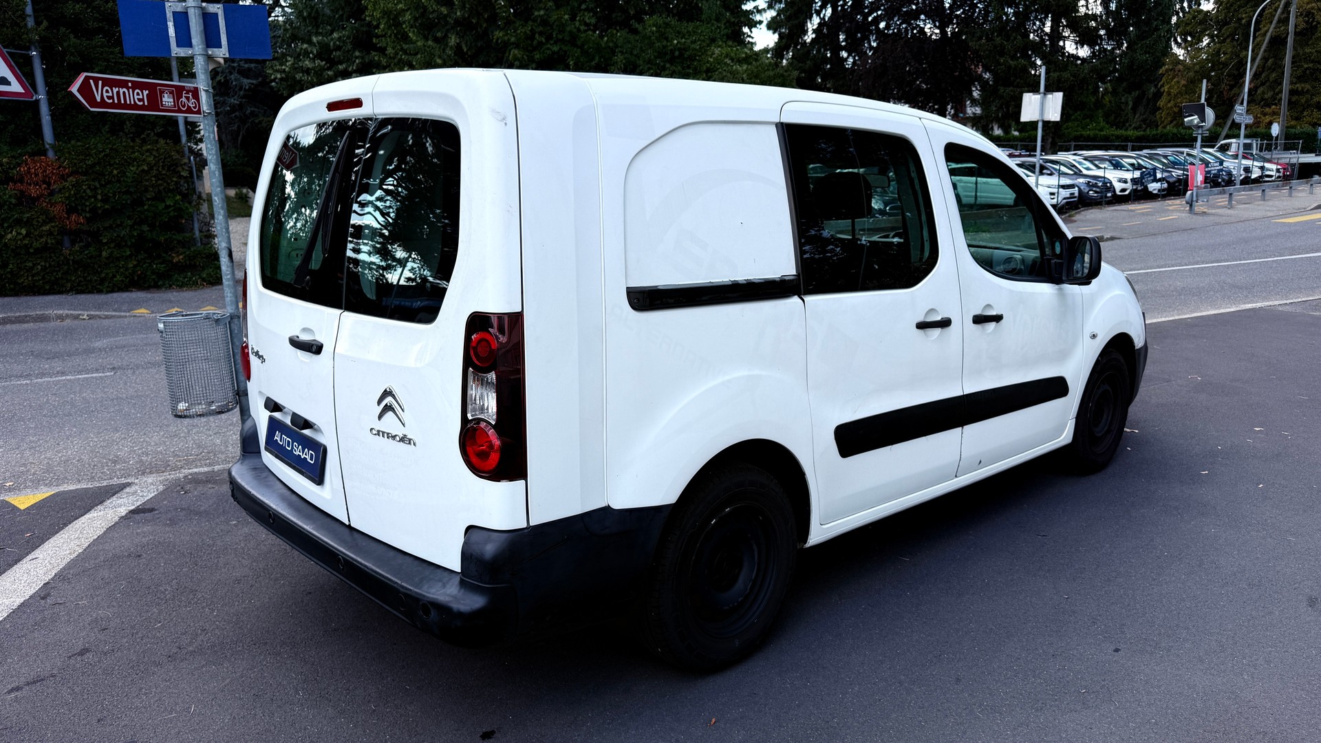 CITROEN Berlingo 1.6 BlueHDi 100 Attraction-image-5