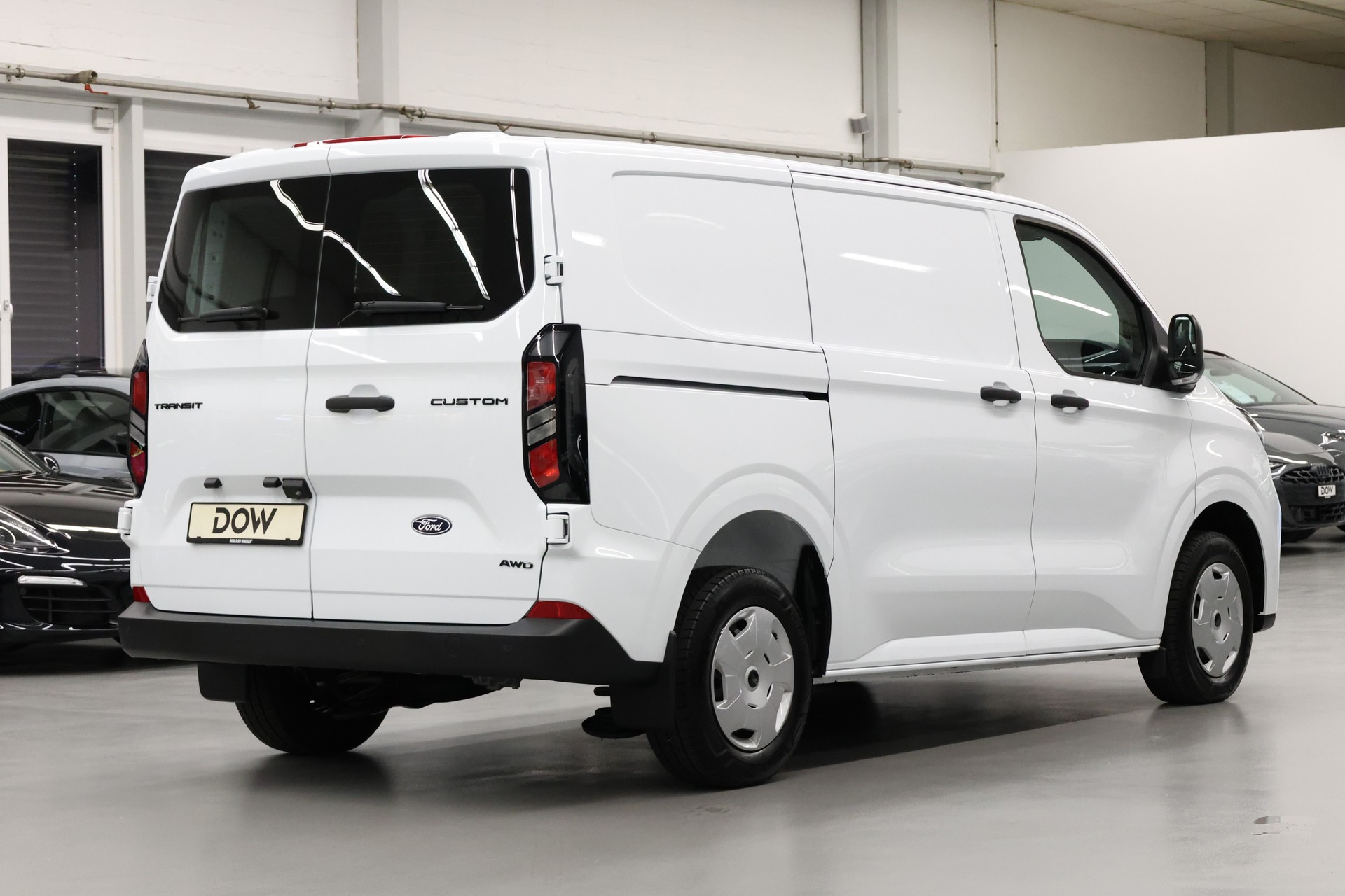 FORD Transit Custom Van 320 L1 2.0 EcoBlue 136 Trend 4x4-image-6