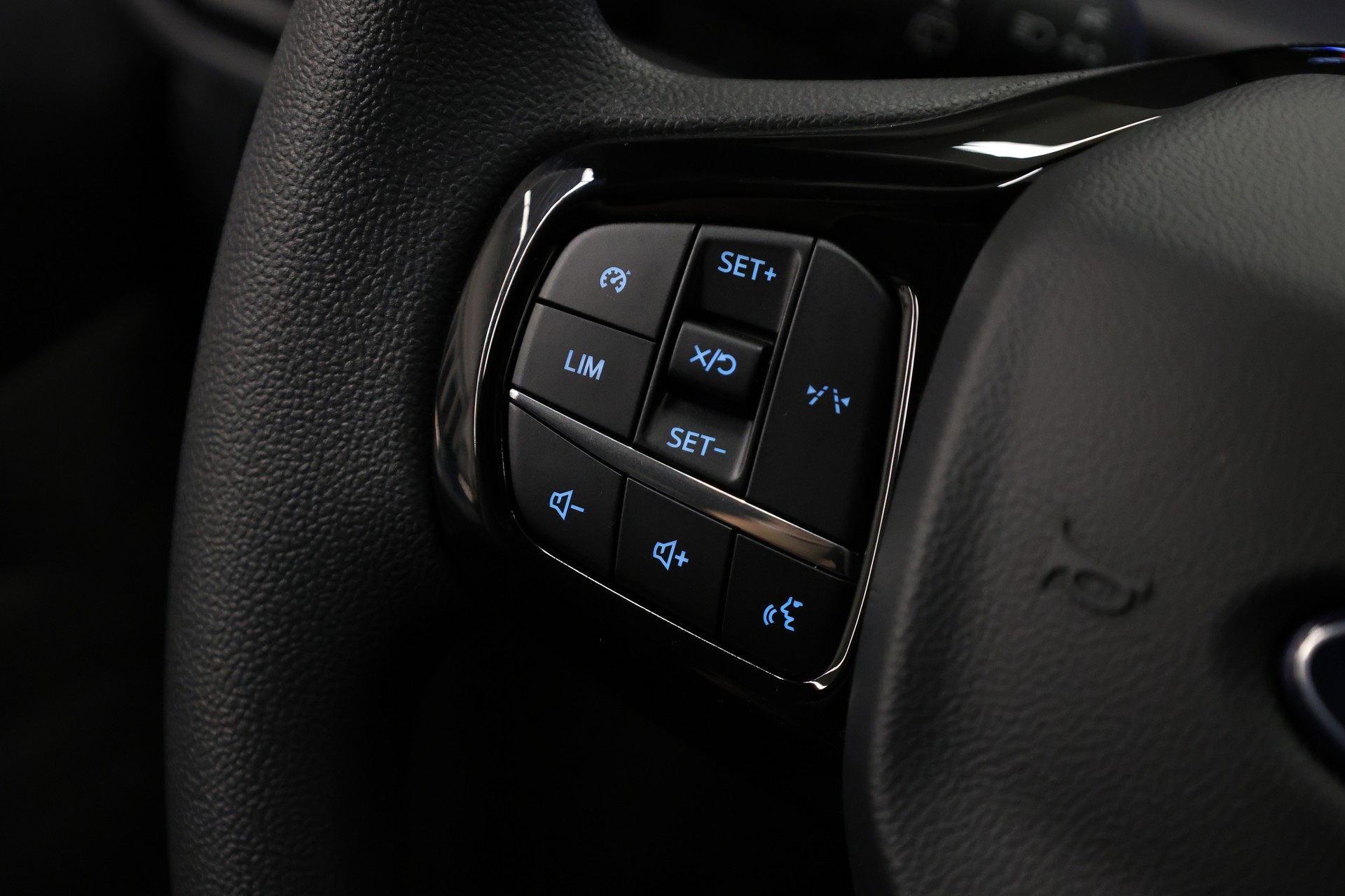 FORD Transit Custom Van 320 L1 2.0 EcoBlue 136 Trend 4x4-image-26