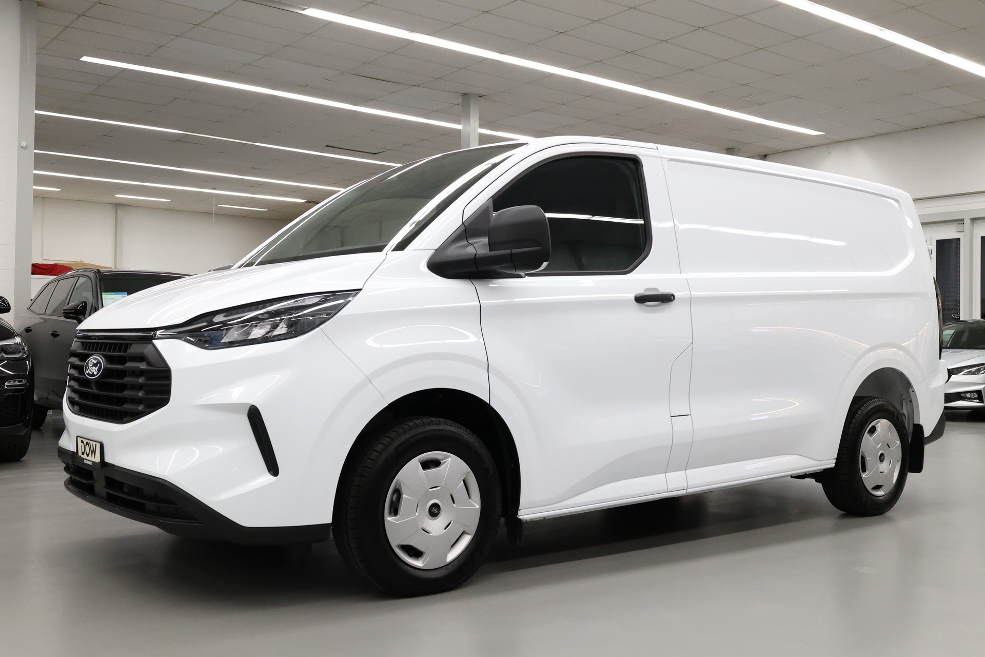 FORD Transit Custom Van 320 L1 2.0 EcoBlue 136 Trend 4x4-image-3