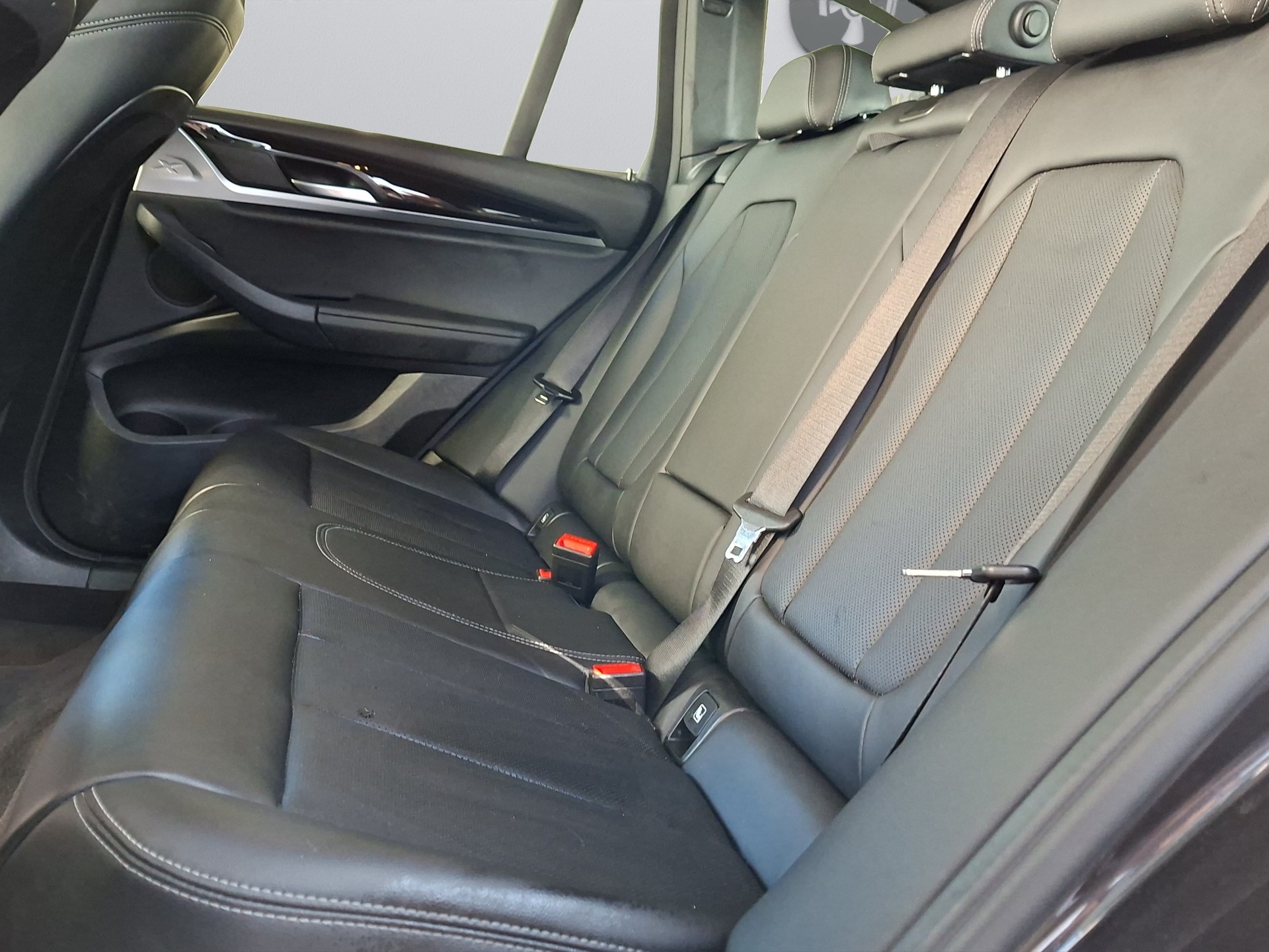 BMW X3 xDrive 30e-image-13
