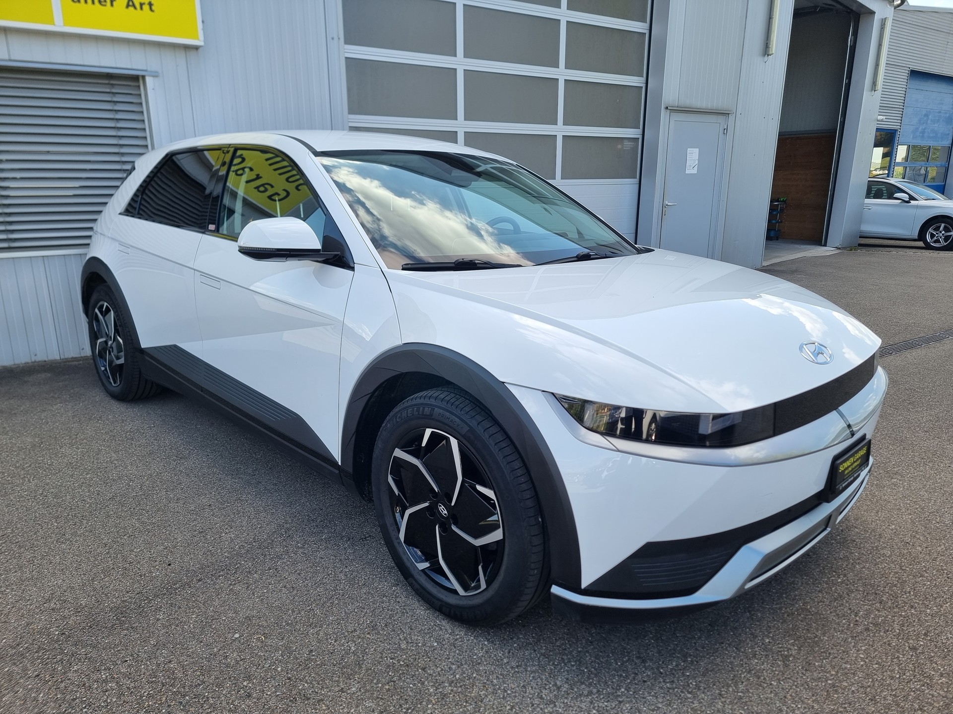 HYUNDAI Ioniq 5 77kWh Amplia 2WD-image-1