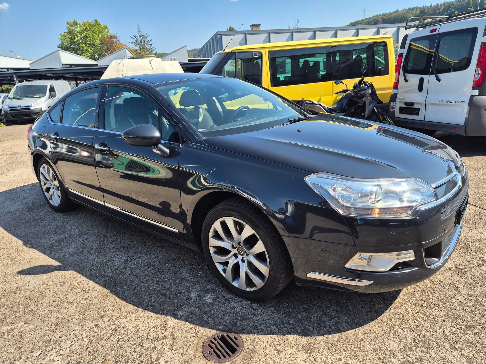 CITROEN C5 Berline 3.0 HDi V6 Exclusive Automatic-image-2