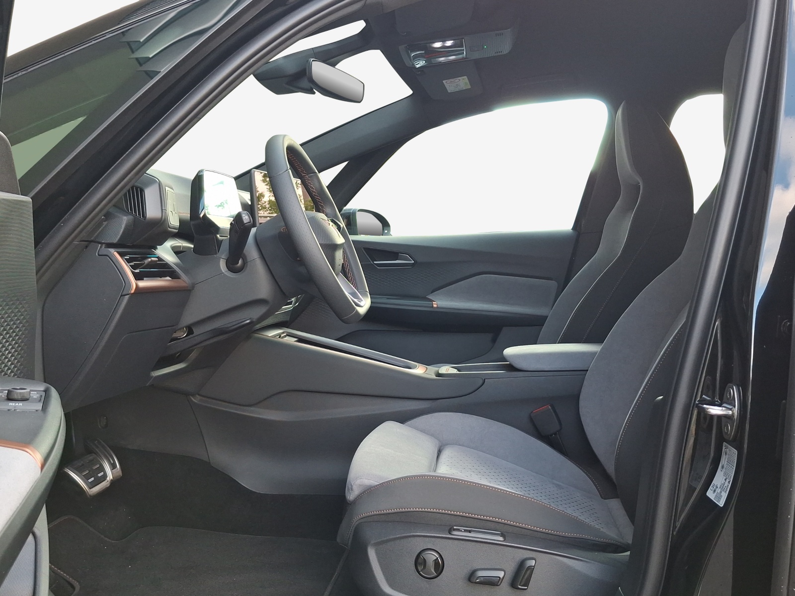 CUPRA Born 79 kWh e-Boost Adrenaline-image-7