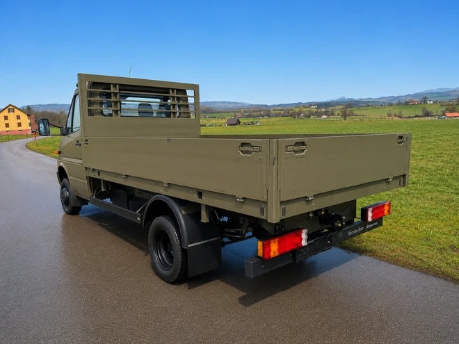 MERCEDES-BENZ Sprinter 413 CDI Duo 4x4 Automat Brücke mit Anhängerkupplung-image-3