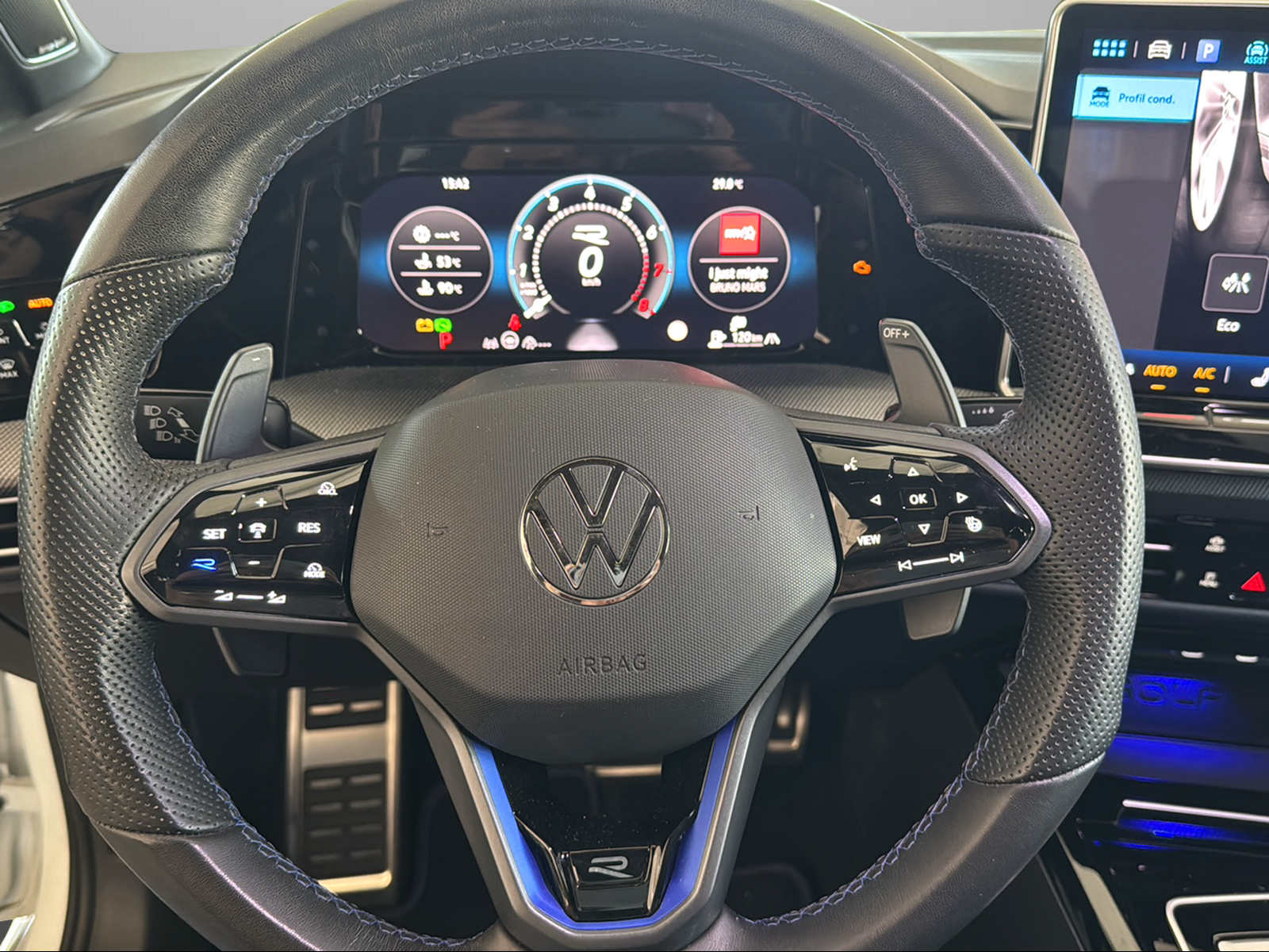 VW Golf 2.0 TSI R Black Edition DSG 4 Motion-image-13