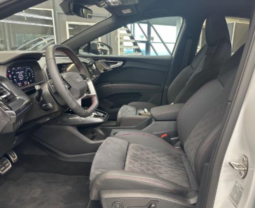 AUDI Q4 Sportback e-tron 45 Edition Swiss Ski quattro mit Anhängerkupplung-image-5