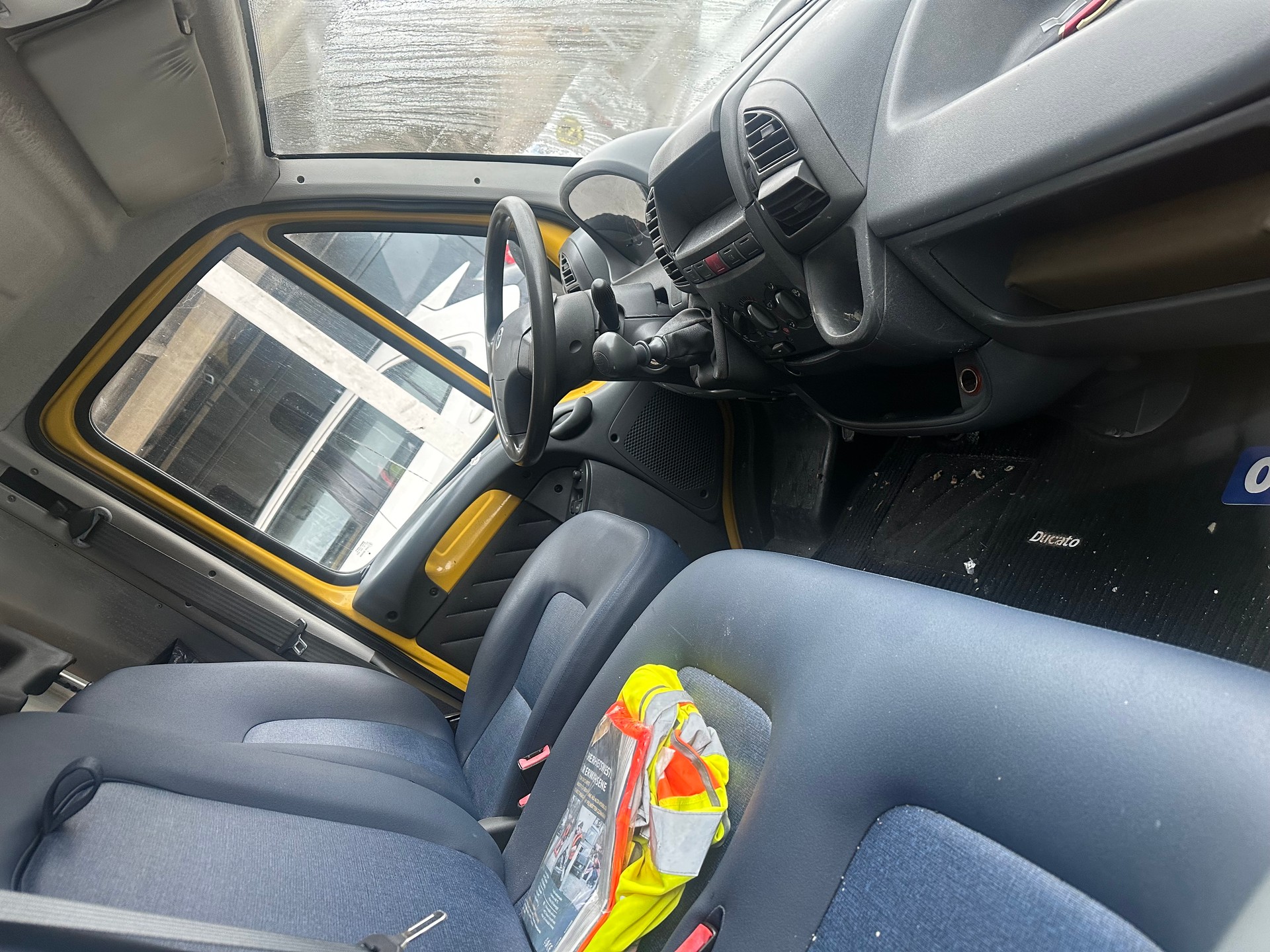 FIAT Ducato 15 2.3 JTD Cool Worker-image-1