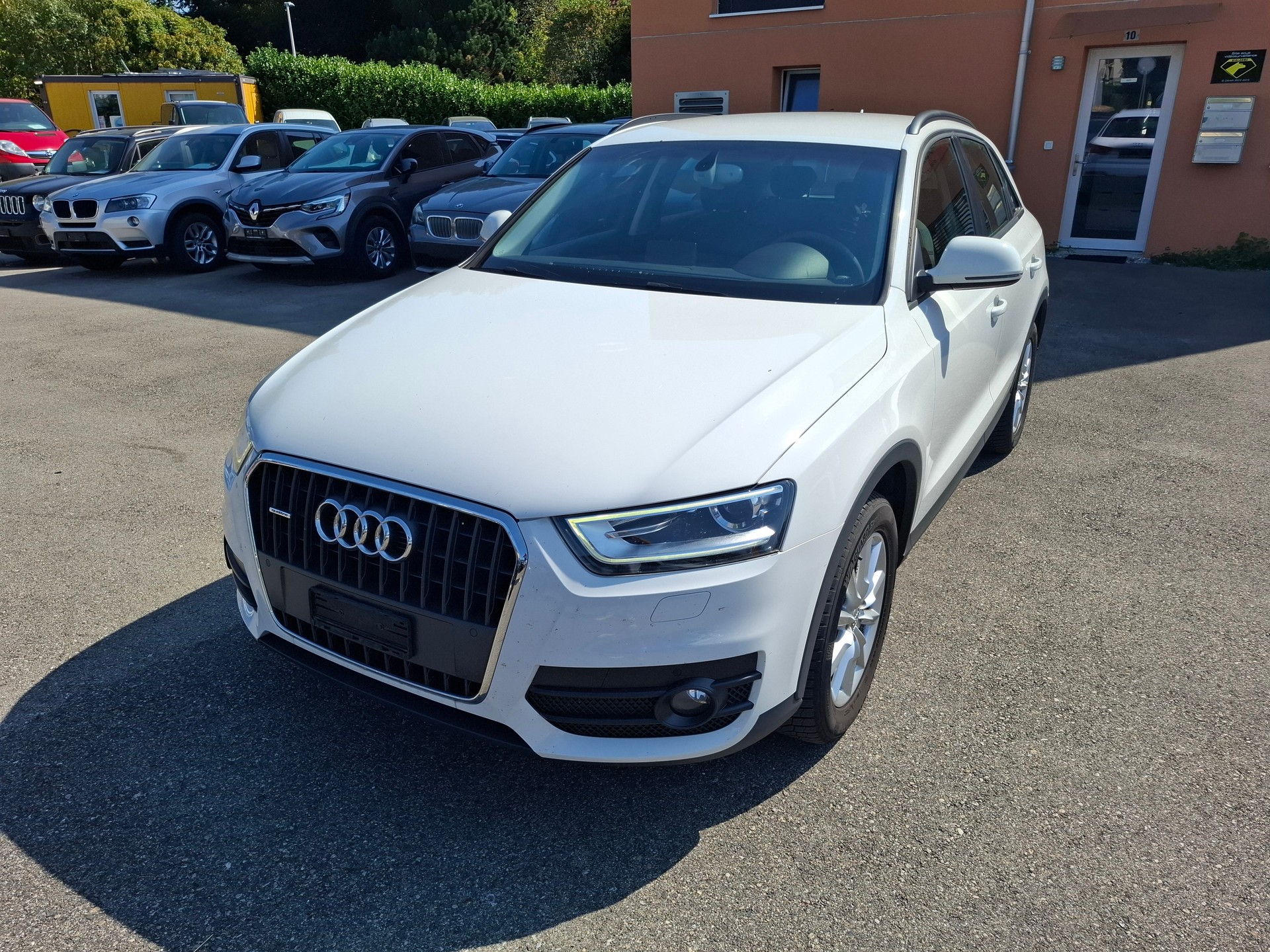 AUDI Q3 2.0 TDI quattro-image-0