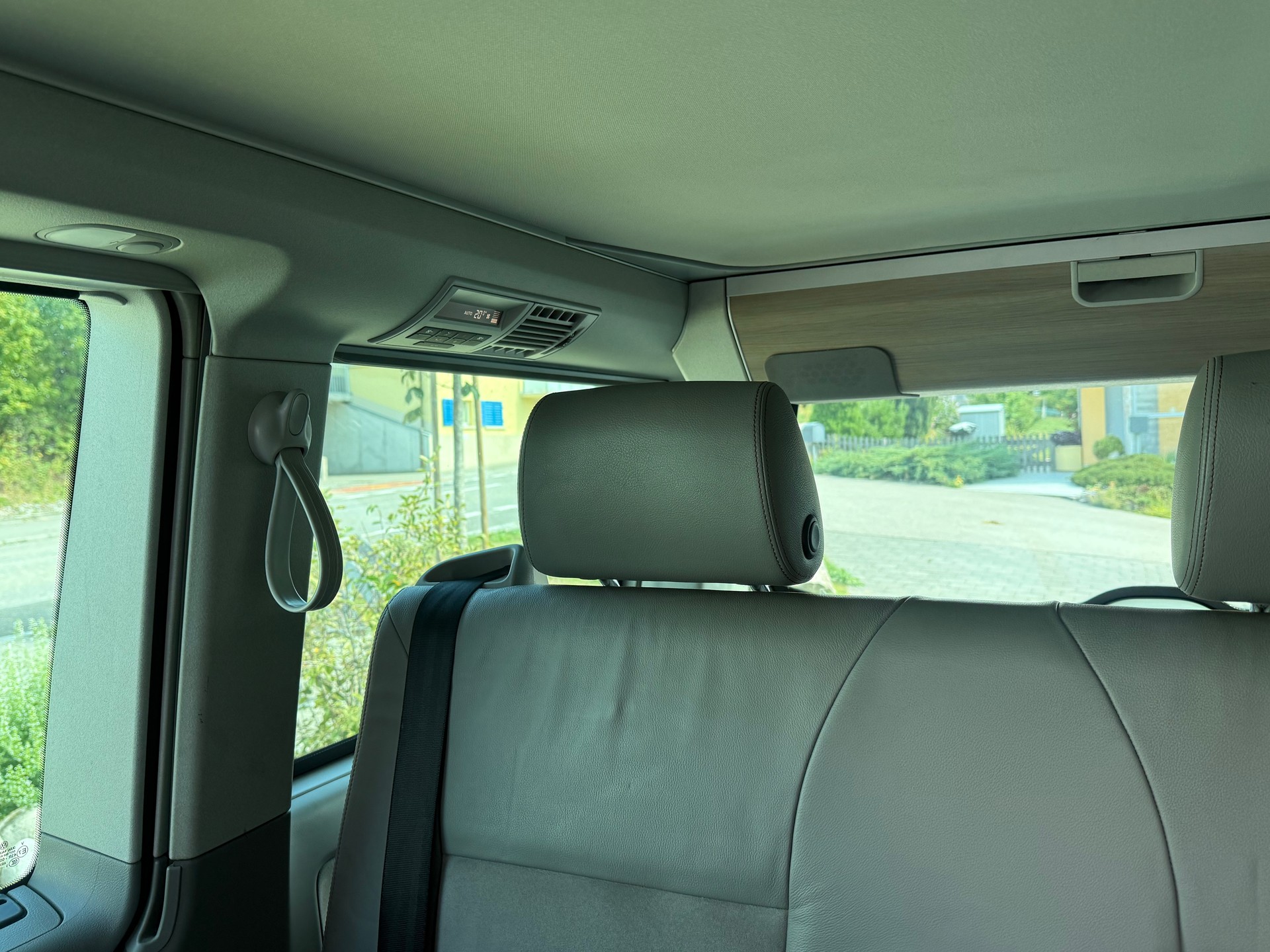 VW T5 California 2.0 Bi-TDI Comfortline Travel 4Motion DSG-image-13