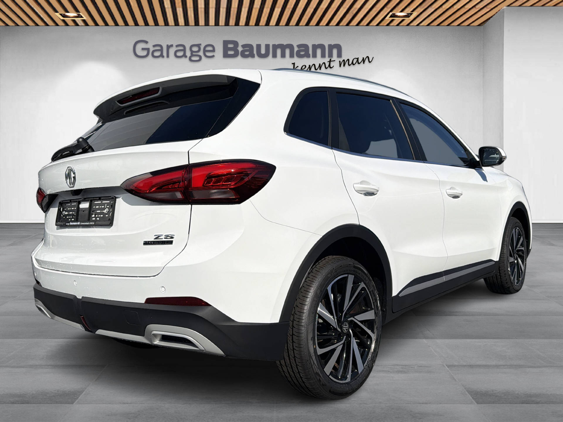 MG ZS 1.5 Hybrid+ Luxury-image-3