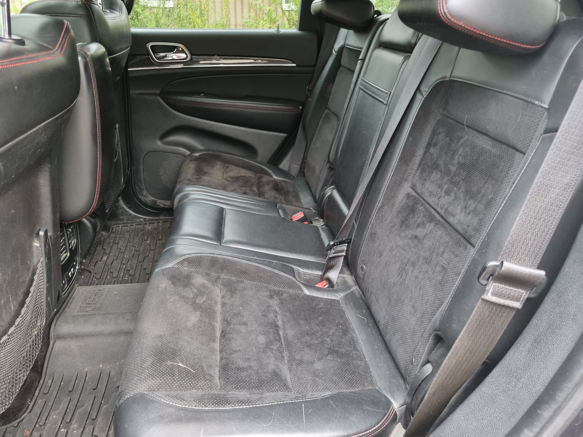 JEEP Grand Cherokee 3.0 CRD Overland Automatic-image-8