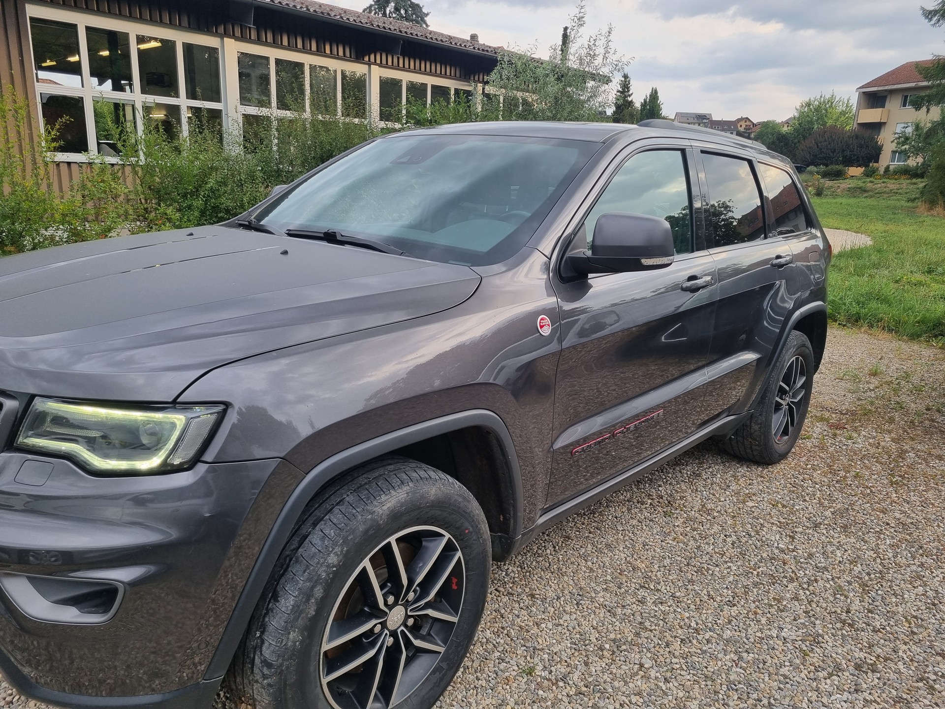 JEEP Grand Cherokee 3.0 CRD Overland Automatic-image-6