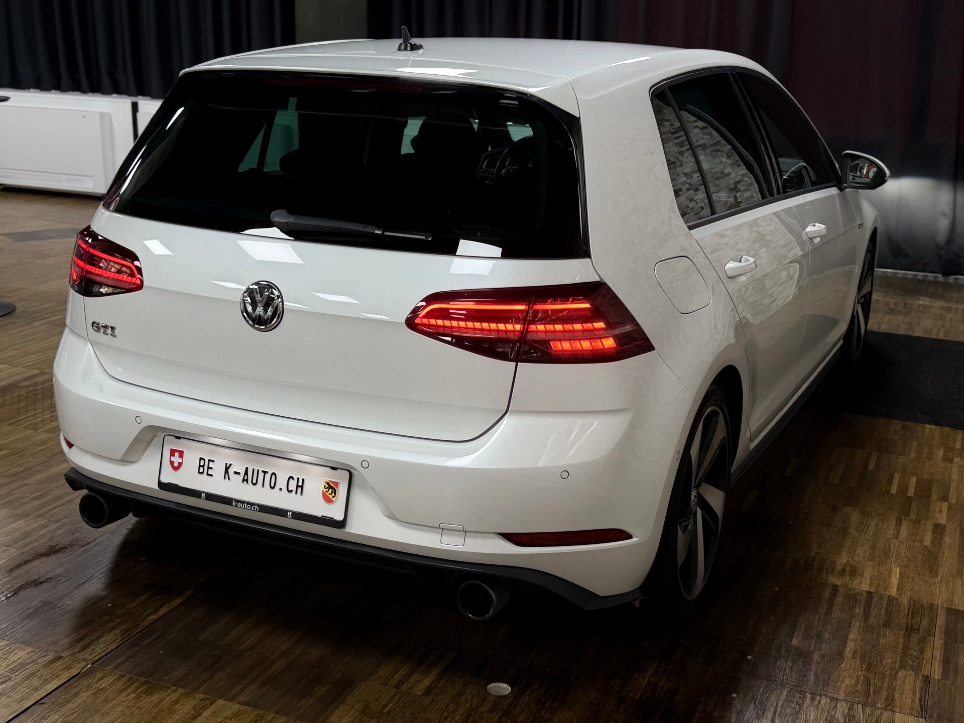 VW Golf 2.0 TSI GTI DSG-image-4