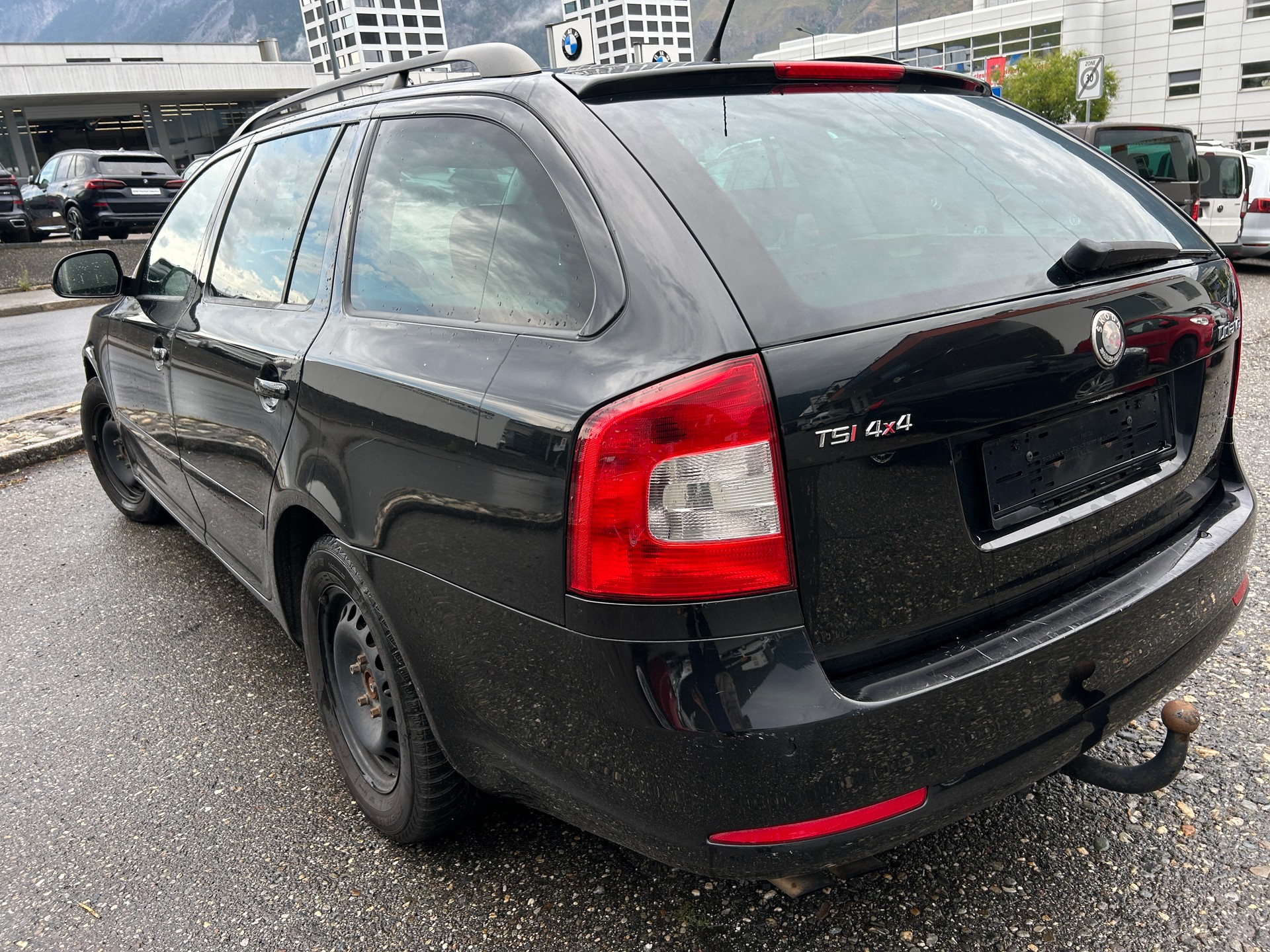 SKODA Octavia Combi 1.8 TSI Swiss Adventure 4x4-image-11