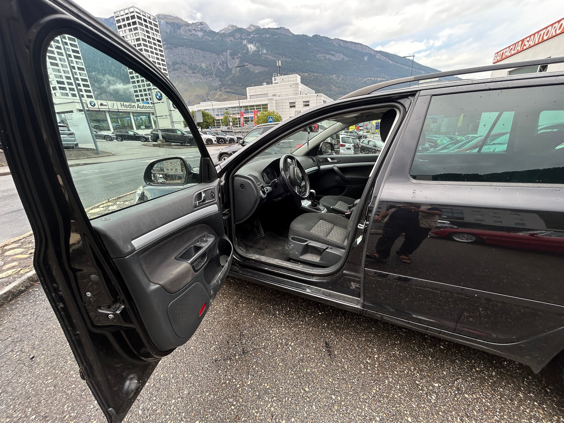 SKODA Octavia Combi 1.8 TSI Swiss Adventure 4x4-image-10