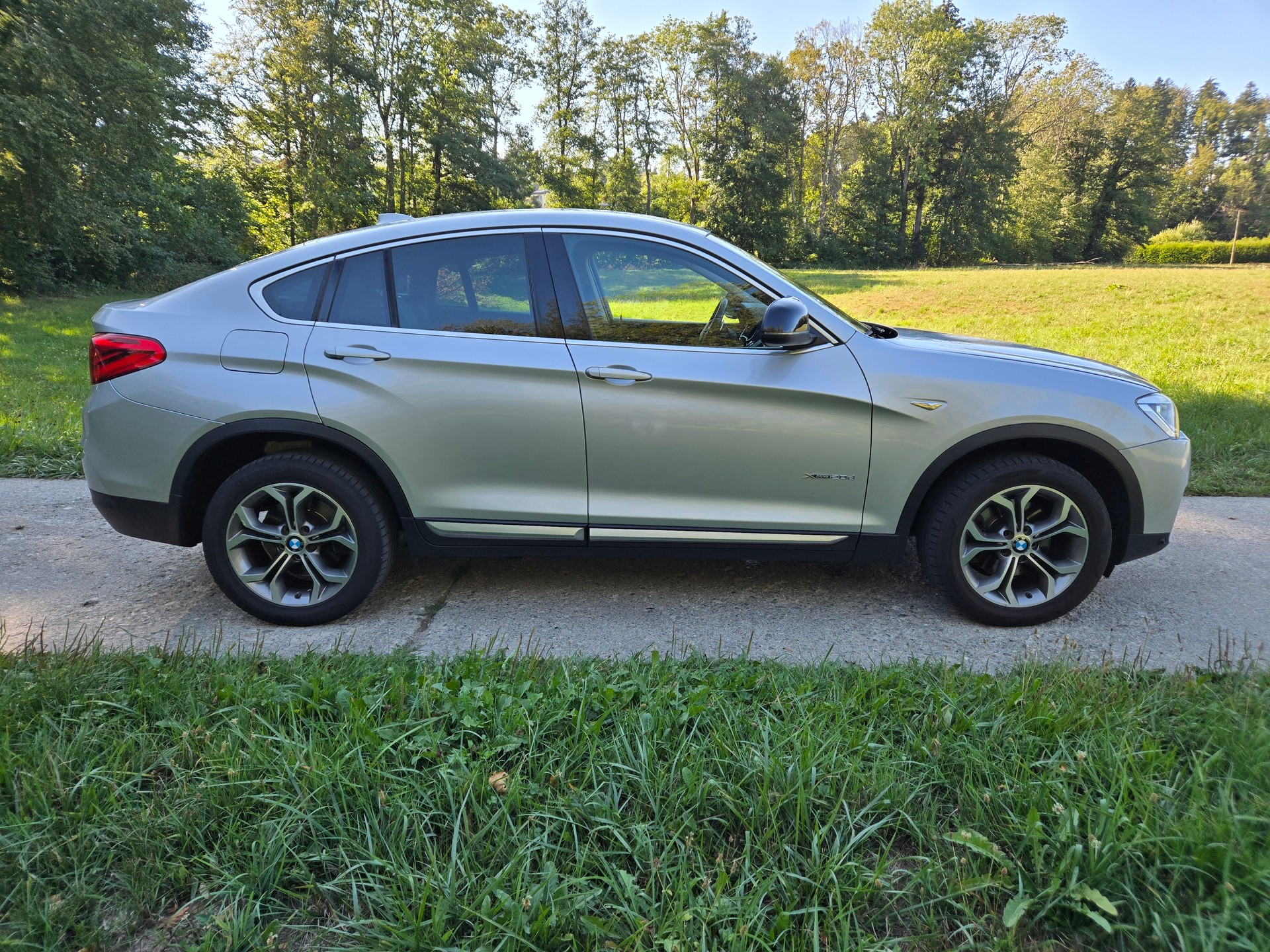 BMW X4 20d xDrive-image-4