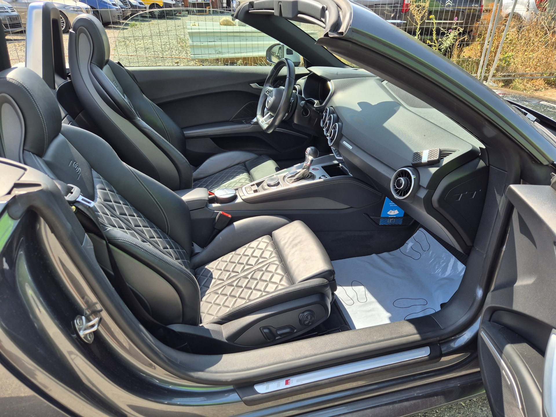 AUDI TTS Roadster 2.0 TFSI quattro S-tronic-image-12