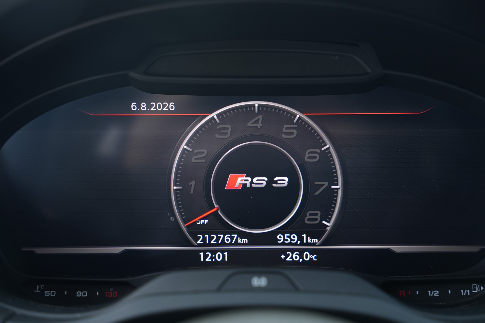 AUDI RS3 Sportback 2.5 TSI quattro S-tronic-image-9