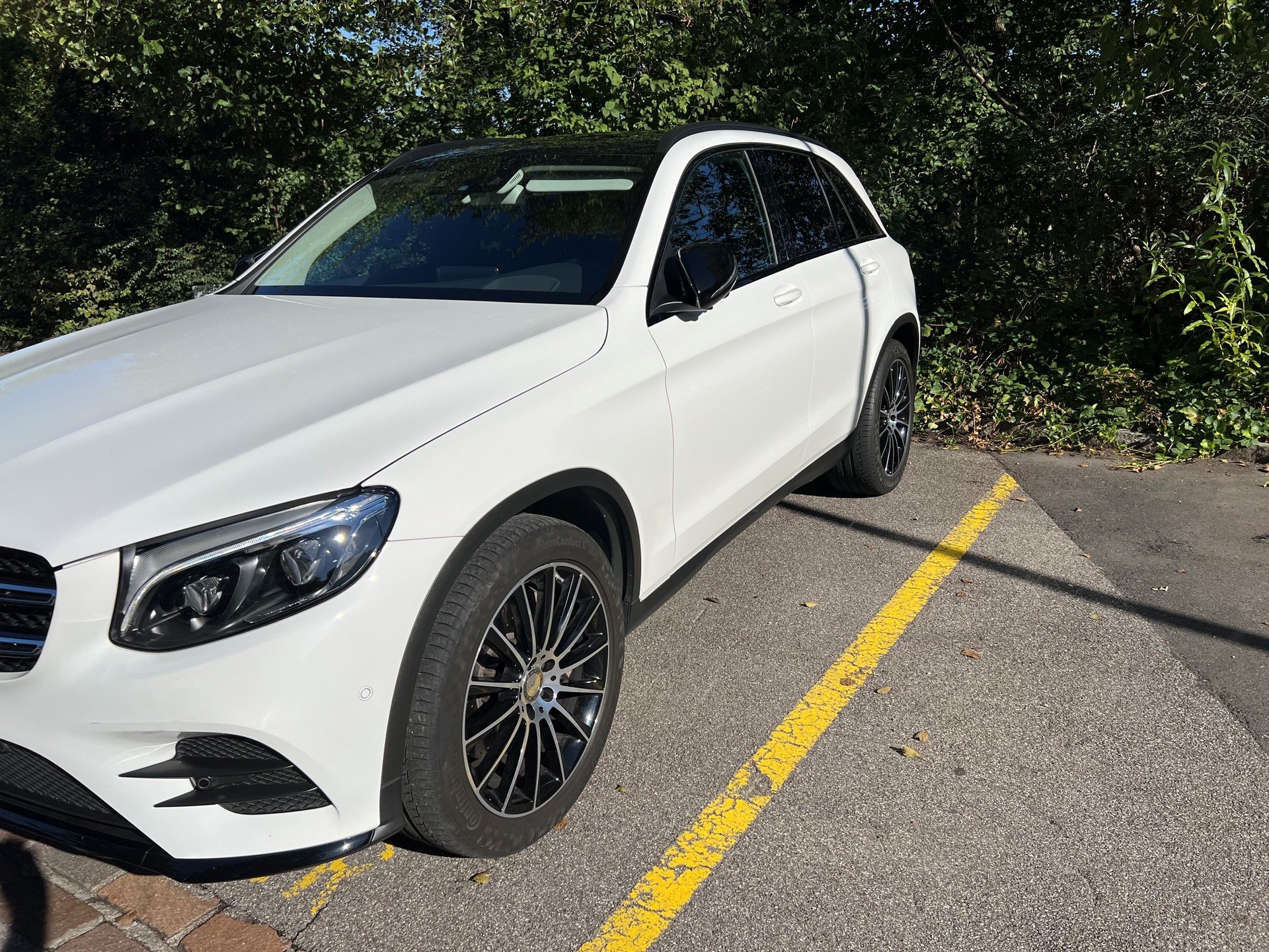 MERCEDES-BENZ GLC 250 d AMG Line 4m-image-0