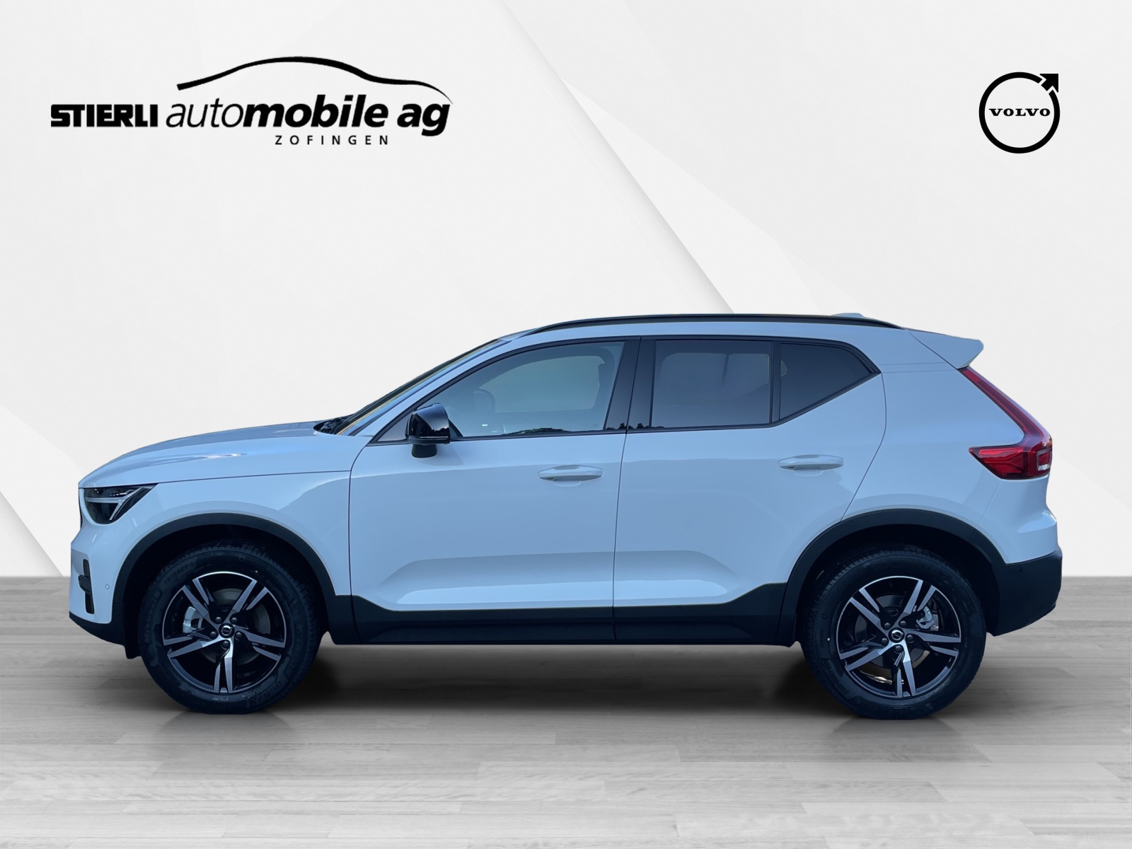 VOLVO XC40 2.0 B4 MH Plus Dark-image-7