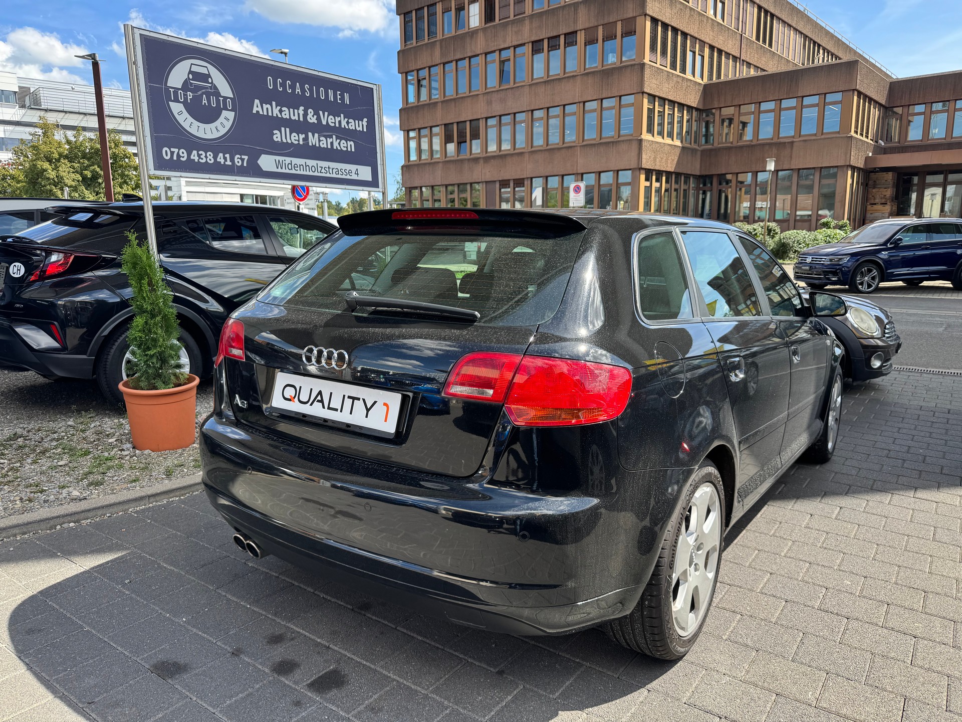 AUDI A3 Sportback 2.0 TDI Ambition-image-1