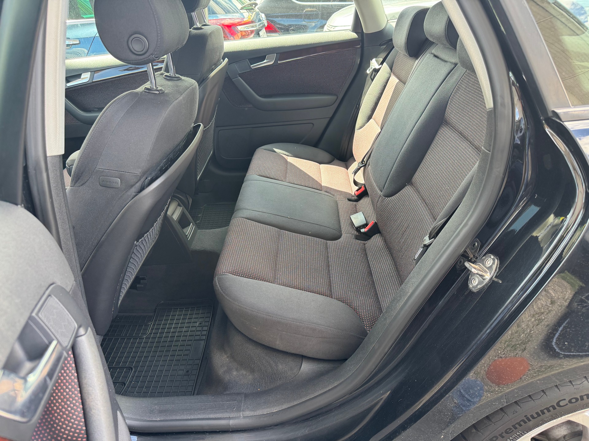 AUDI A3 Sportback 2.0 TDI Ambition-image-5