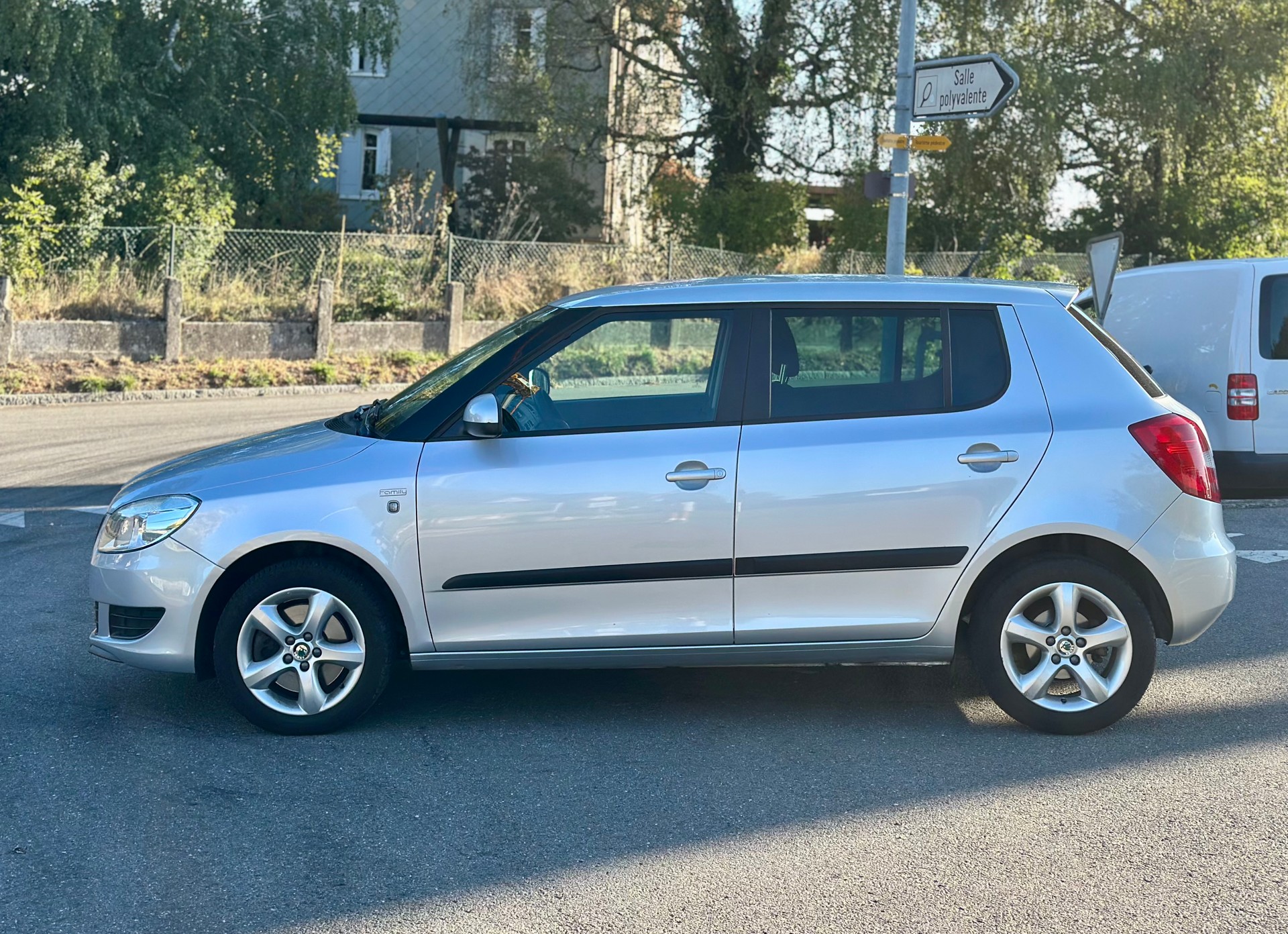 SKODA Fabia 1.2 TSI Ambition Plus DSG-image-5